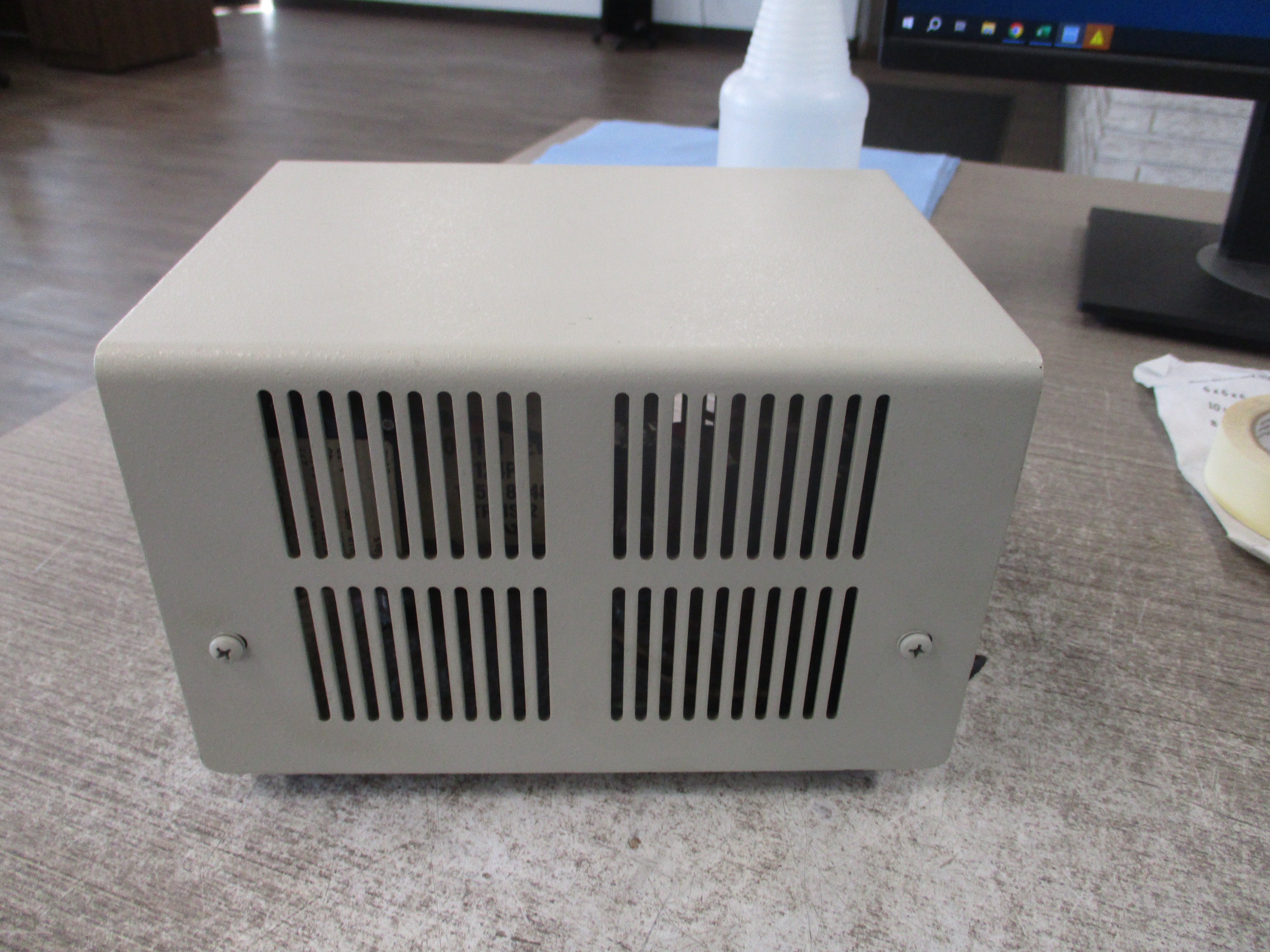 ONEAC CP1103 Power Line Conditioner 006-160 Input: 120VAC 3.5A Output: 120VAC 3.2A 50/60Hz 1Ph *No Power Cord* Used