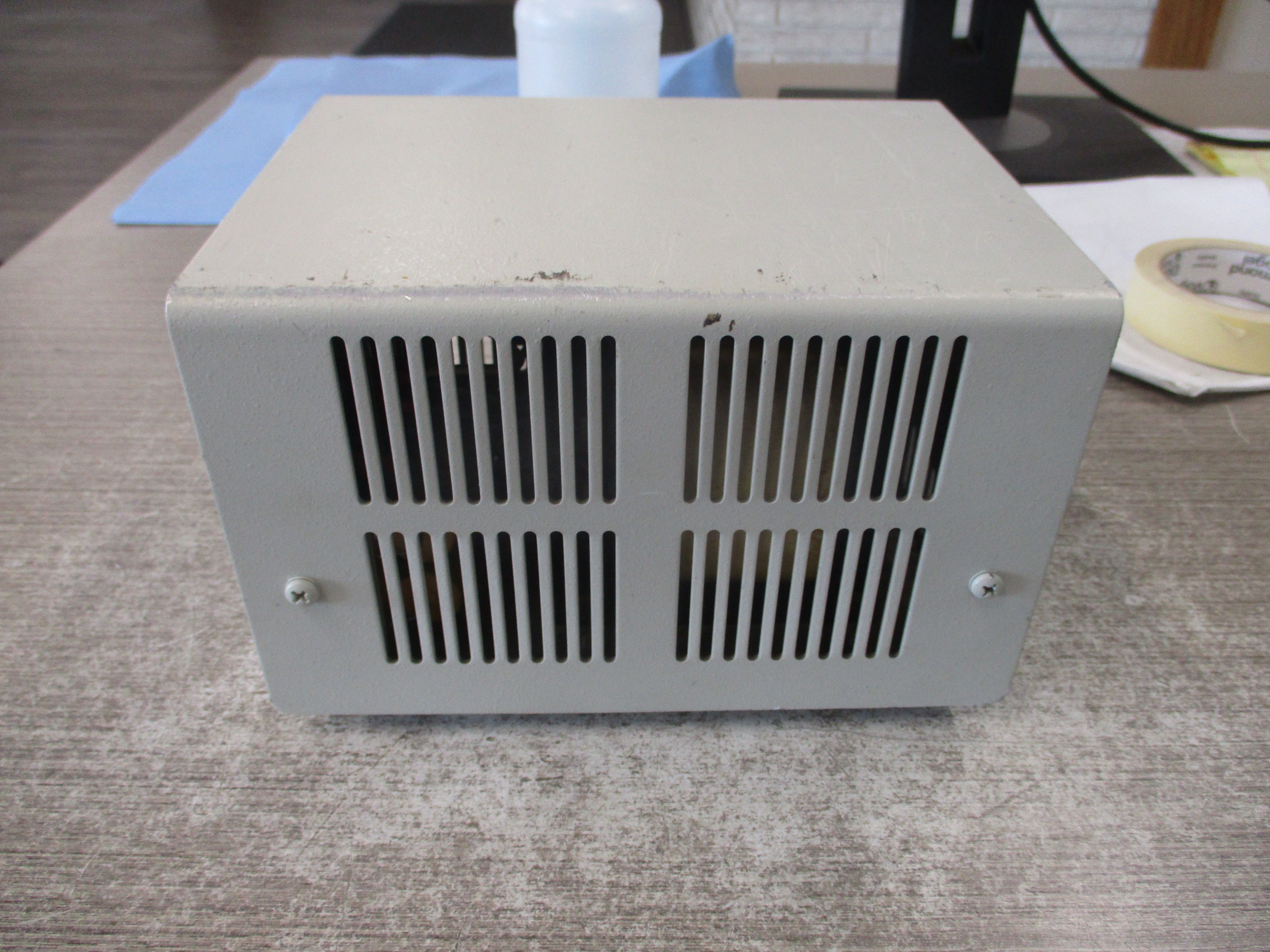 ONEAC CP1105 Power Line Conditioner 006-180 Input: 120VAC 5.0A Output: 120VAC 4.6A 50/60Hz 1Ph *No Power Cord* Used