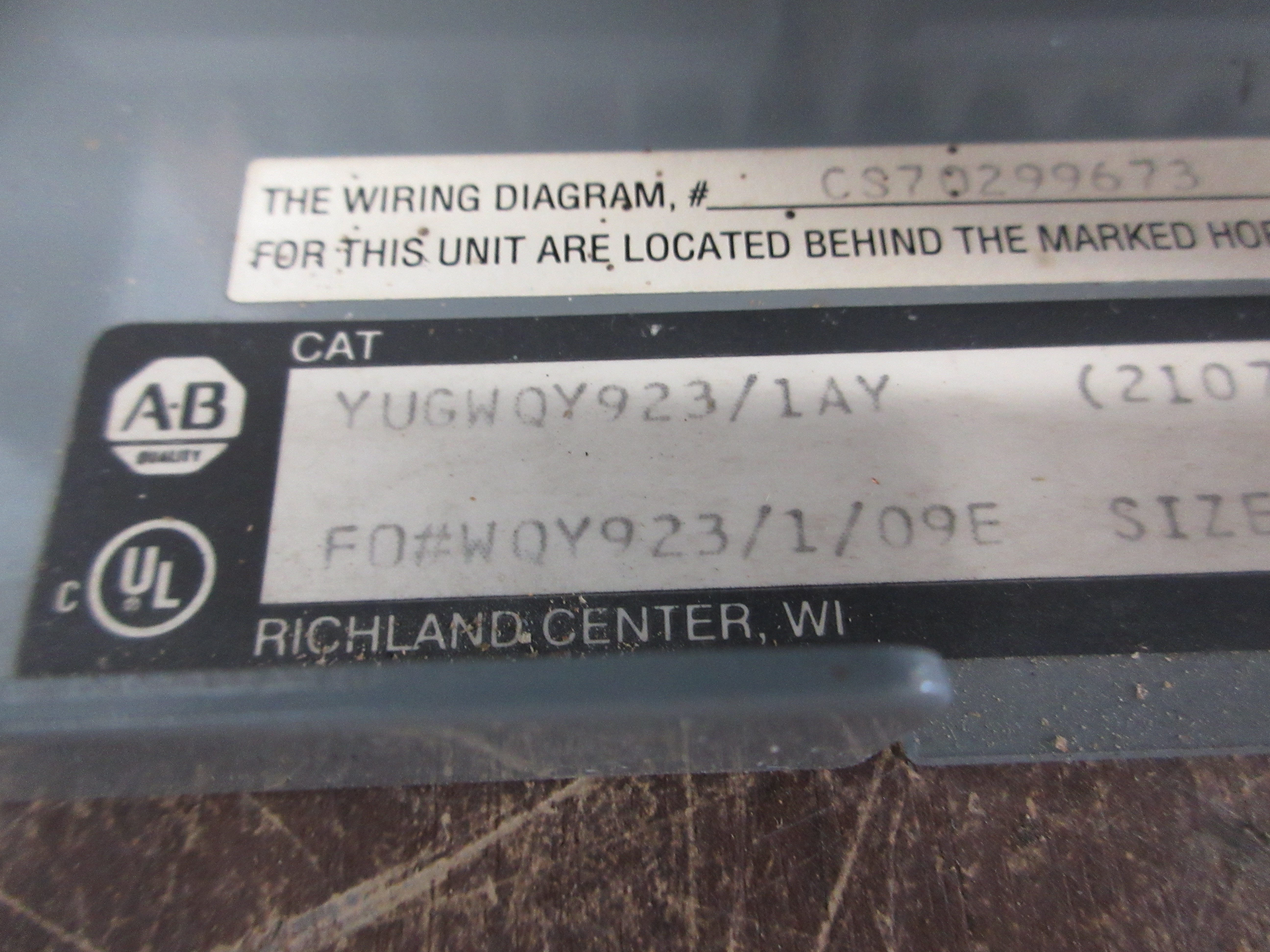 Allen-Bradley Size 2 Reversing MCC Bucket YUGWQY923/1AY 480V 3Ph 60Hz 120V Coil