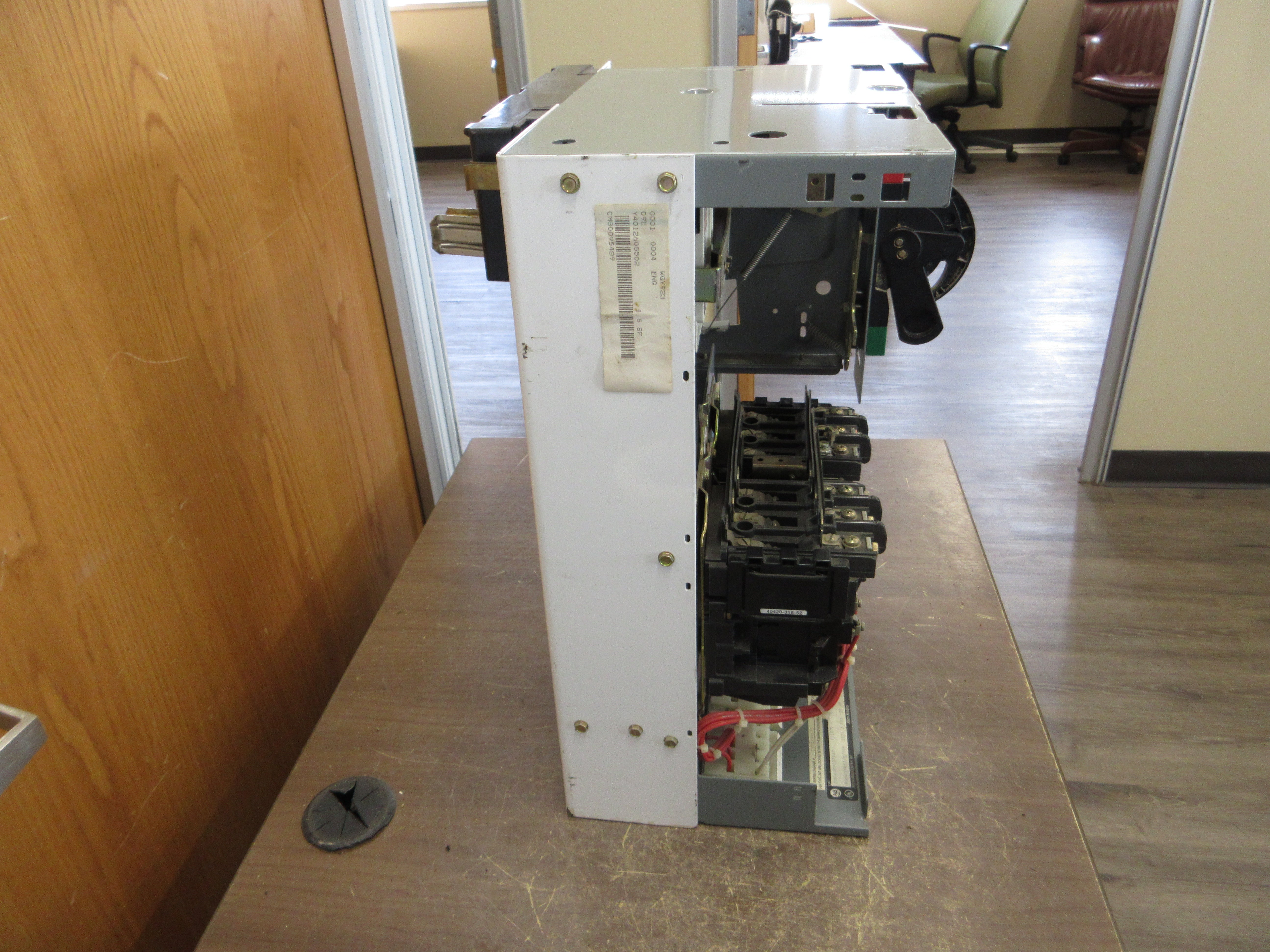 Allen-Bradley Size 2 Reversing MCC Bucket YUGWQY923/1AY 480V 3Ph 60Hz 120V Coil