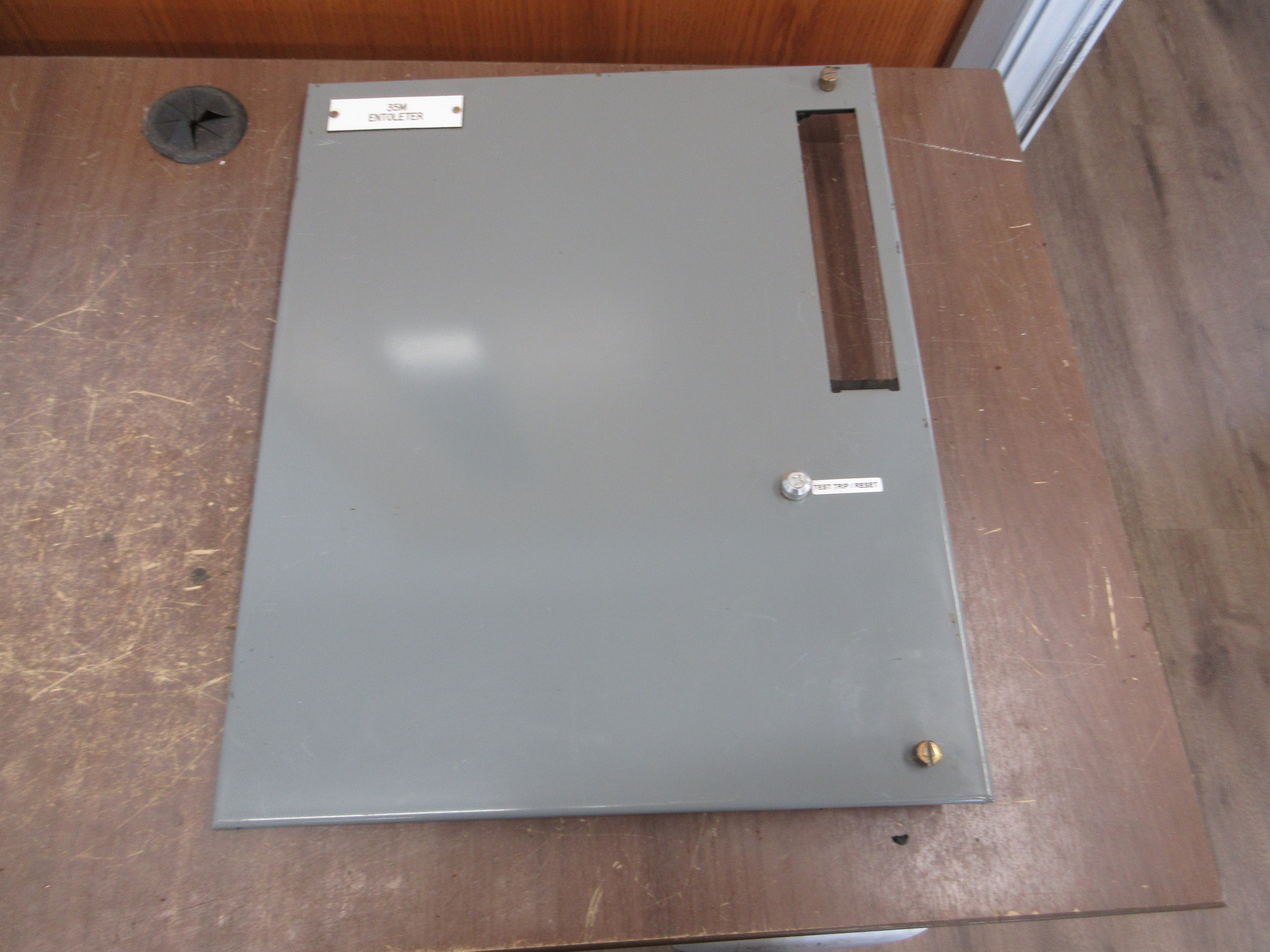 Allen-Bradley Size 2 Reversing MCC Bucket YUGWQY923/1AY 480V 3Ph 60Hz 120V Coil
