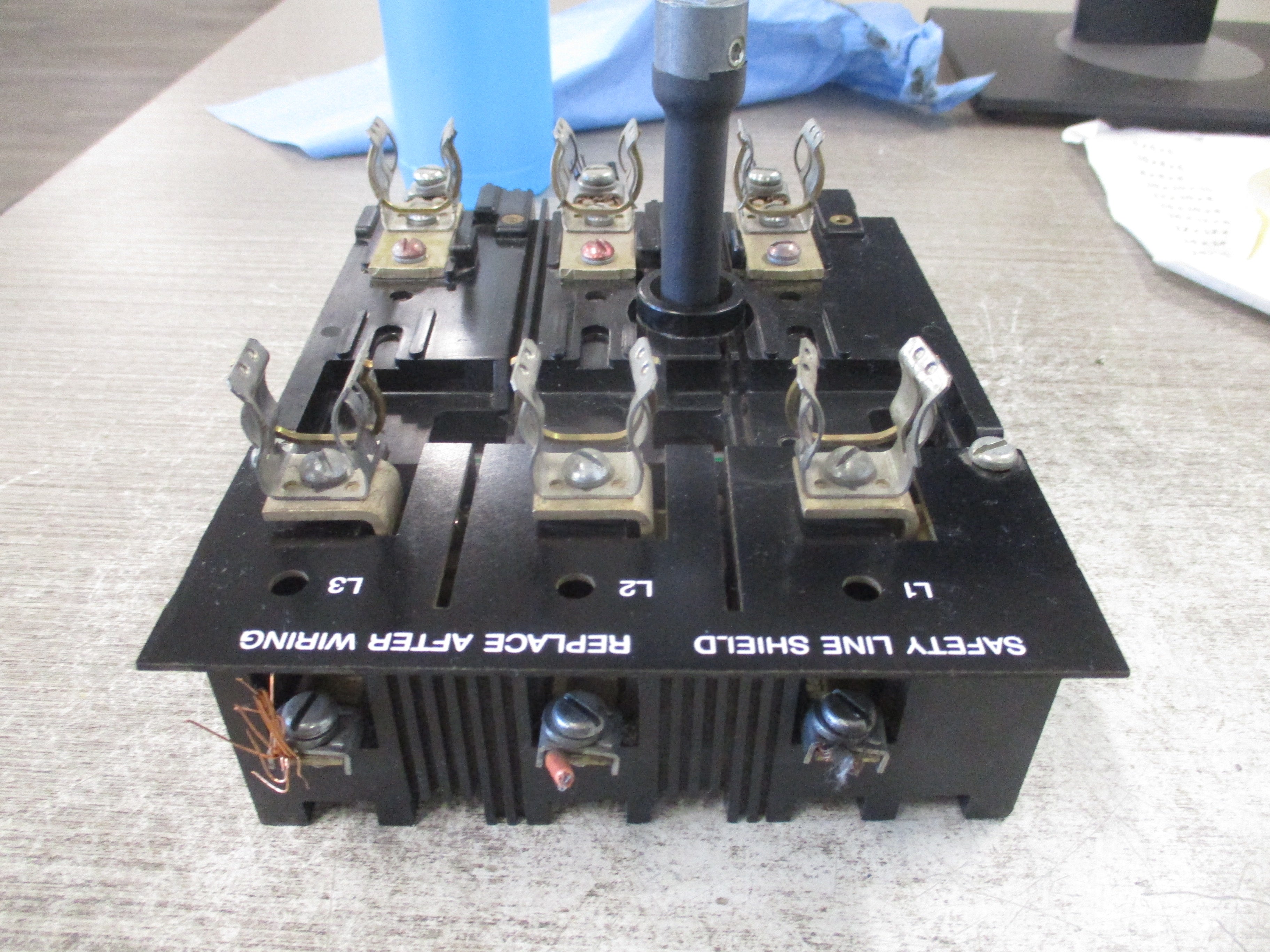 Telemecanique Fusible Disconnect Switch D10S1 30A 600V 3P Used