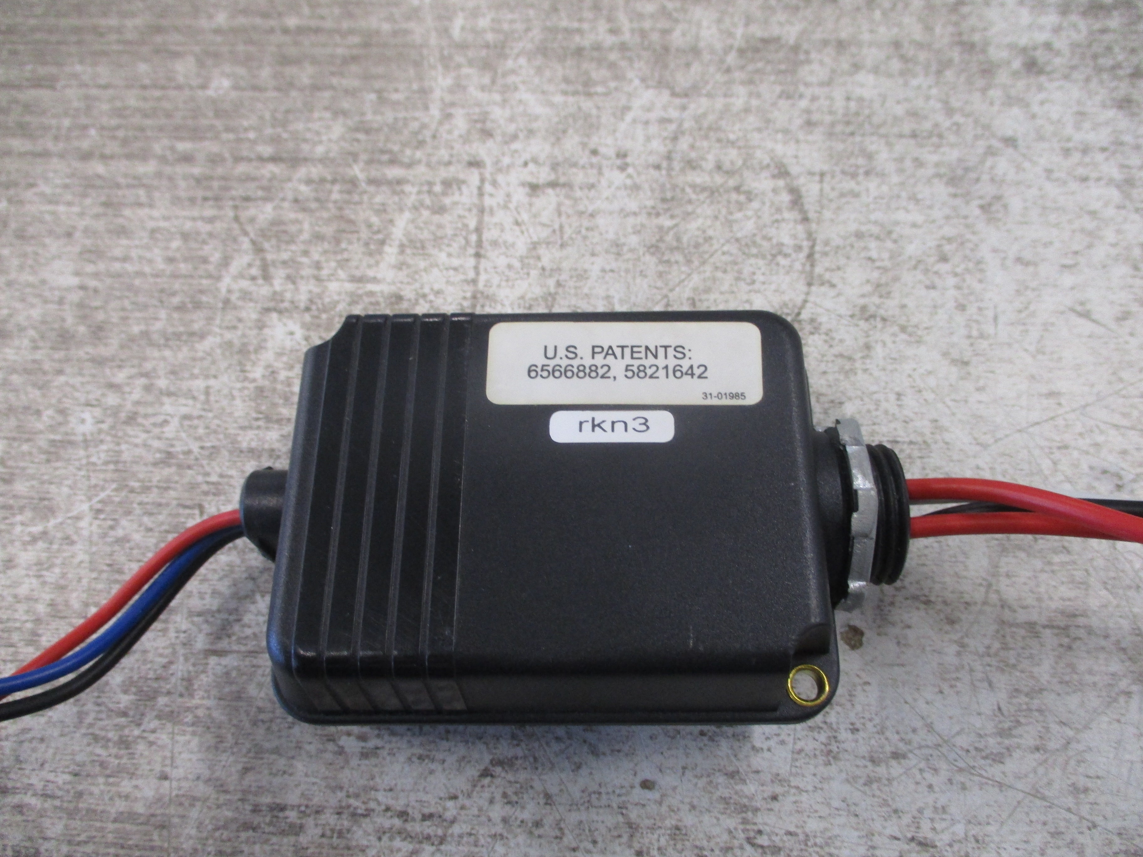 Hubbell H-Moss Low Voltage Control Unit CU300A Input: 100-277VAC 50/60Hz 6.5W Output: 24VDC 150mA Used
