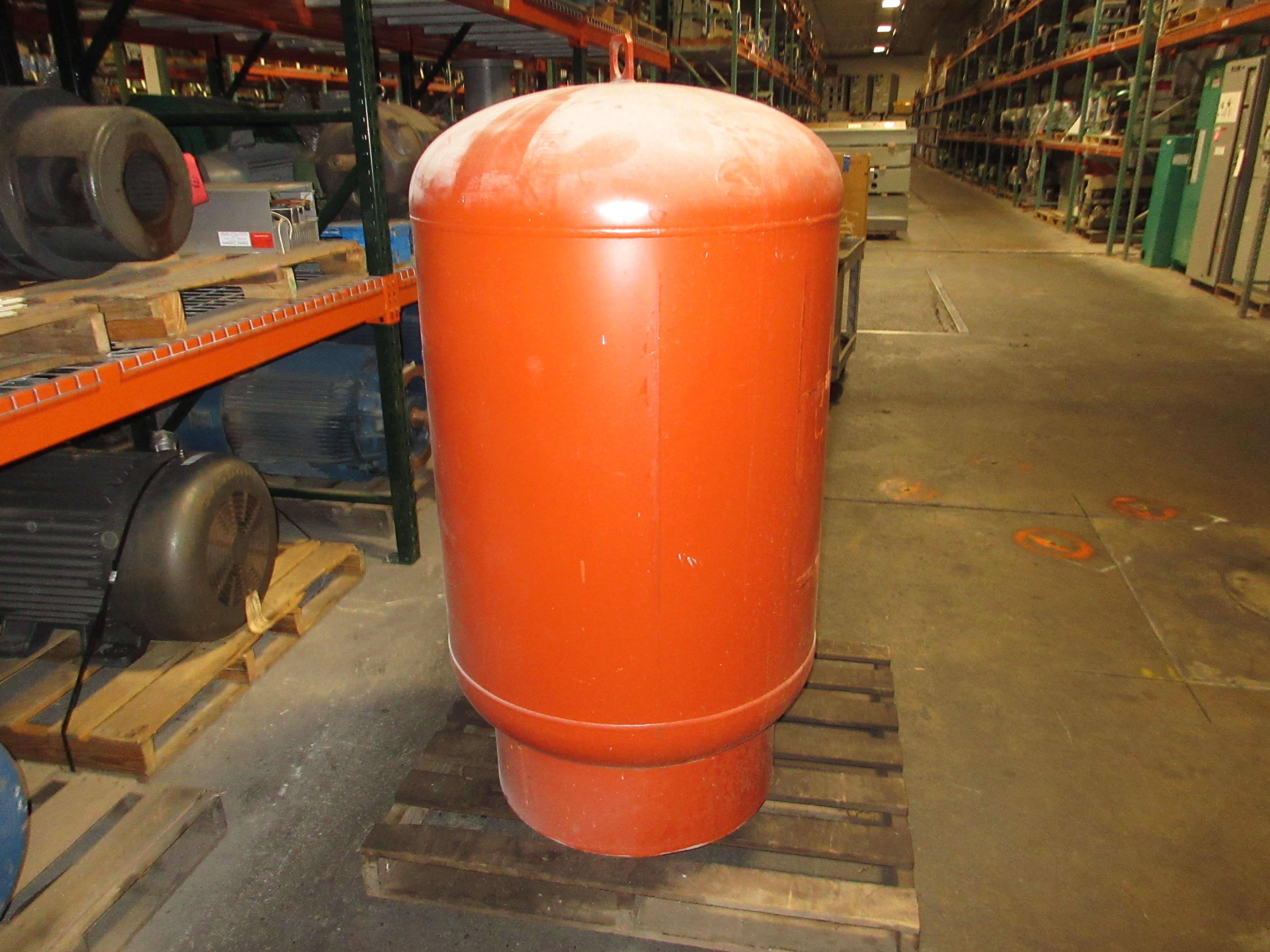 Bell & Gossett Pressurized Expansion Tank D-240 140-Gallon Used