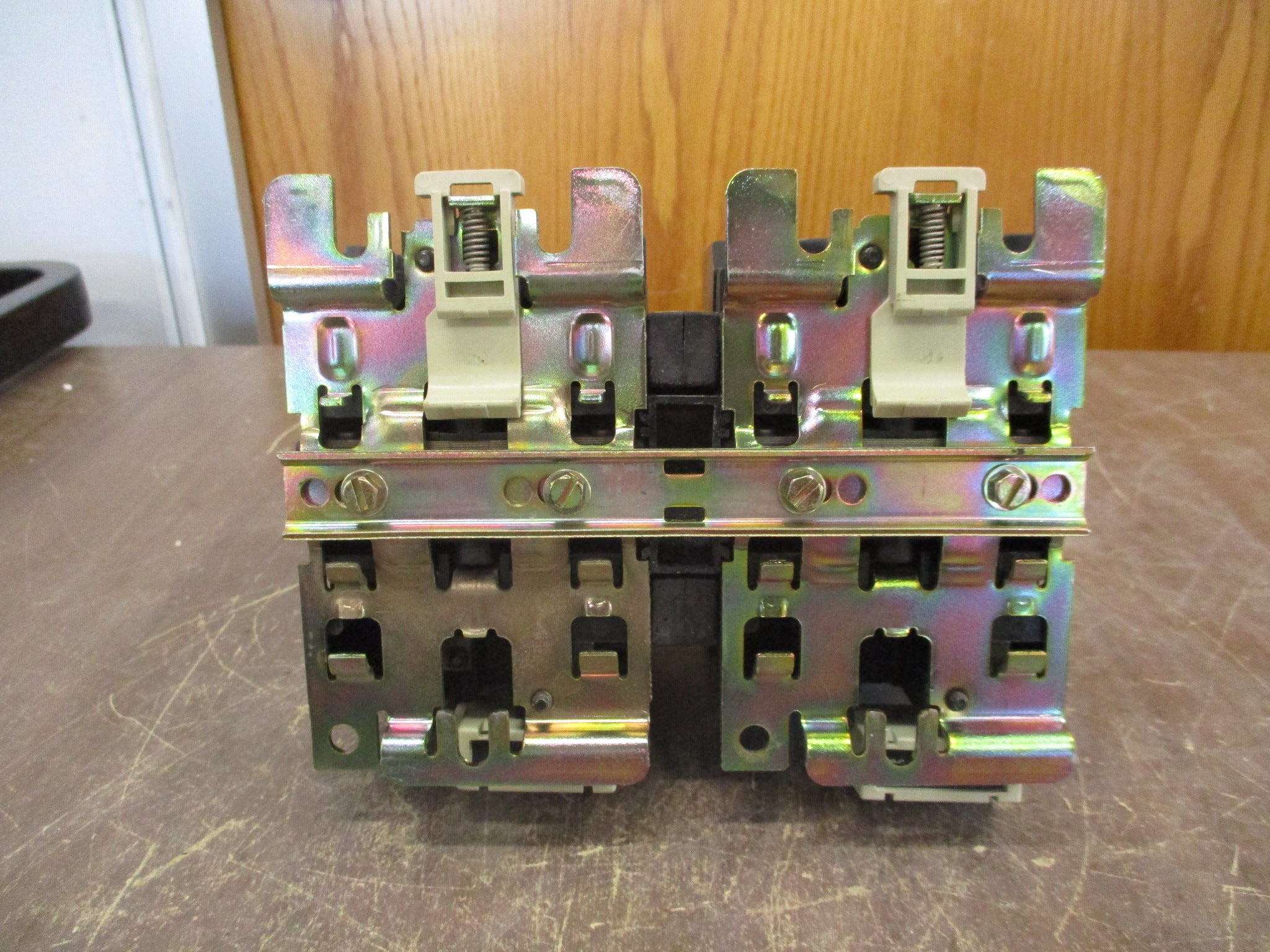 Telemecanique Reversing Contactor LC1D6511 120V Coil (2) Aux Contact Blocks Used