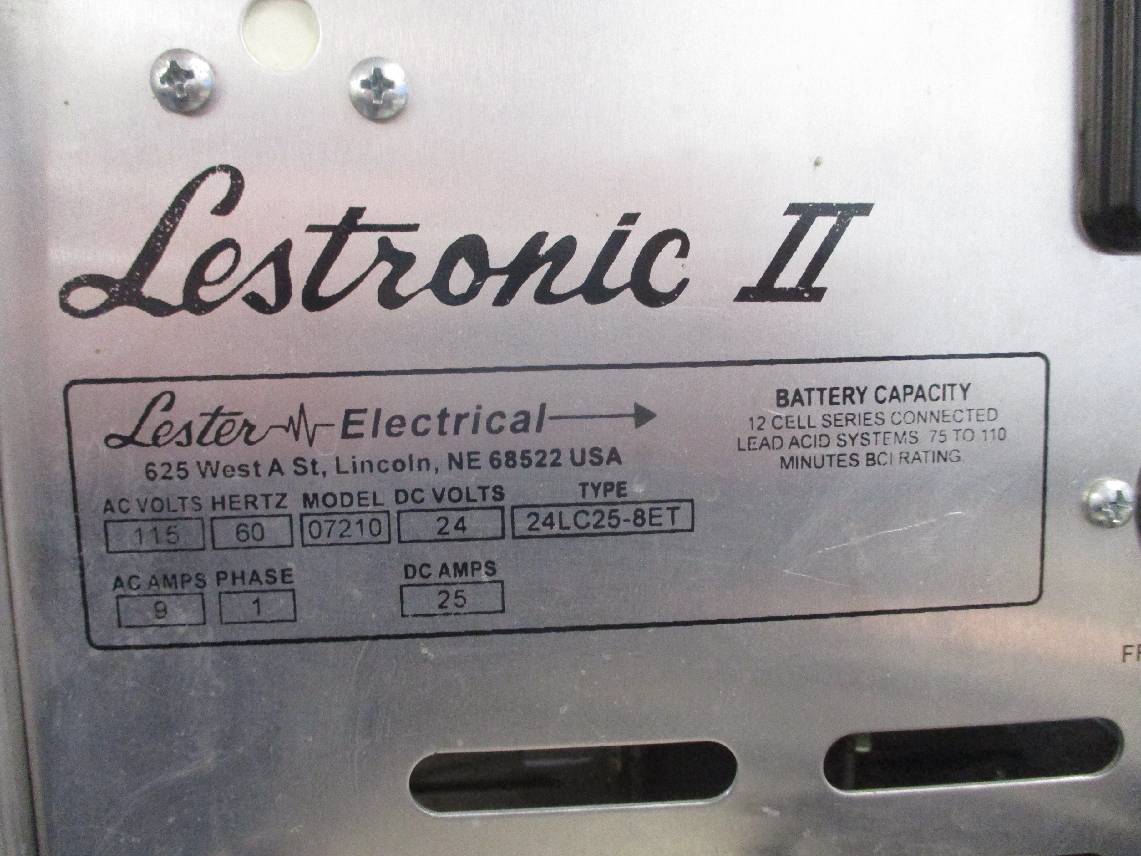 Lester Electrical Lestronic II Battery Charger 24LC25-8ET Input: 115VAC 60Hz 1Ph 9A Output: 24VDC 25A Used