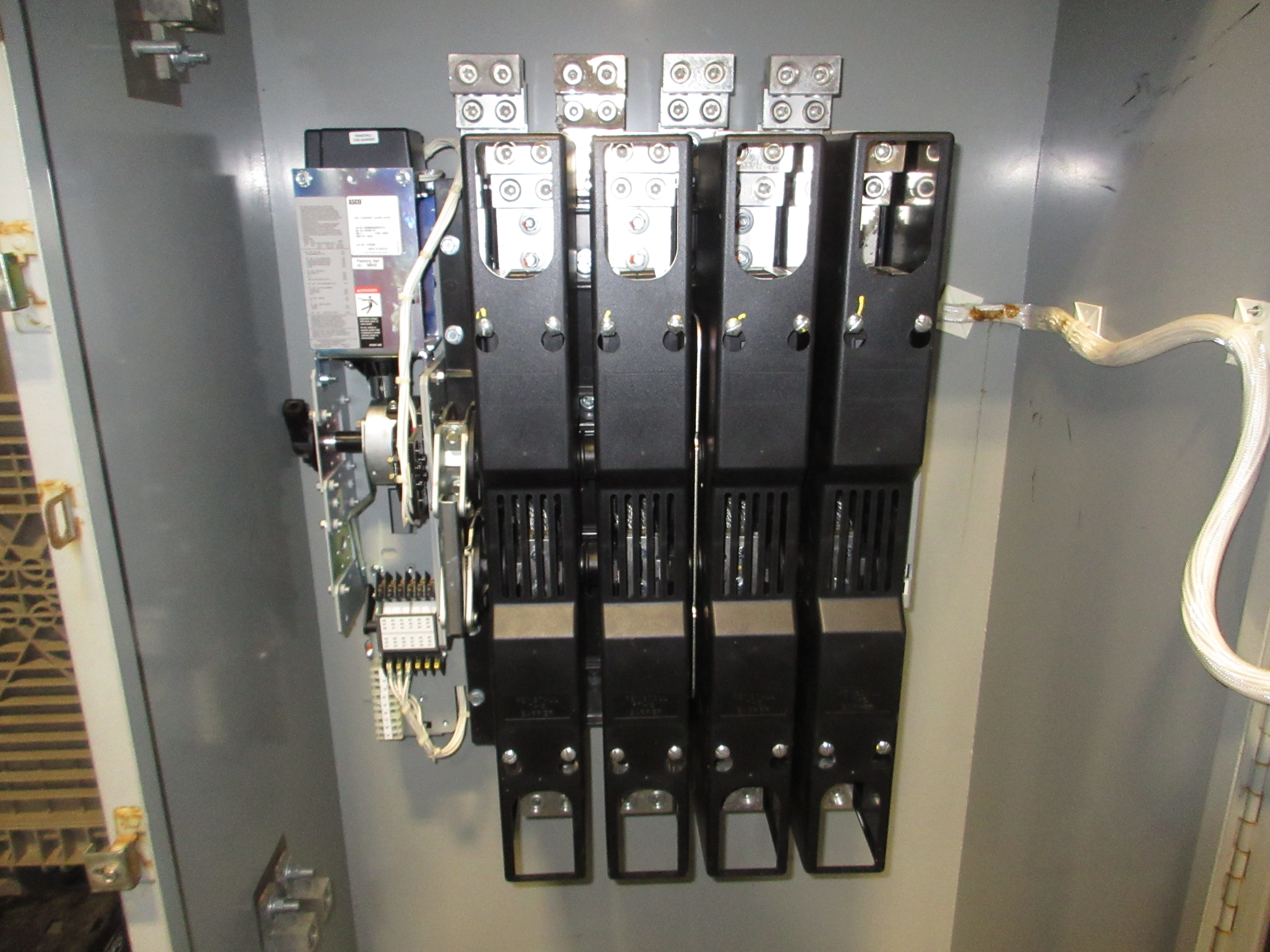 Asco Non-Automatic Transfer Switch H00386B30800N10F 800A 480V 3Ph Used