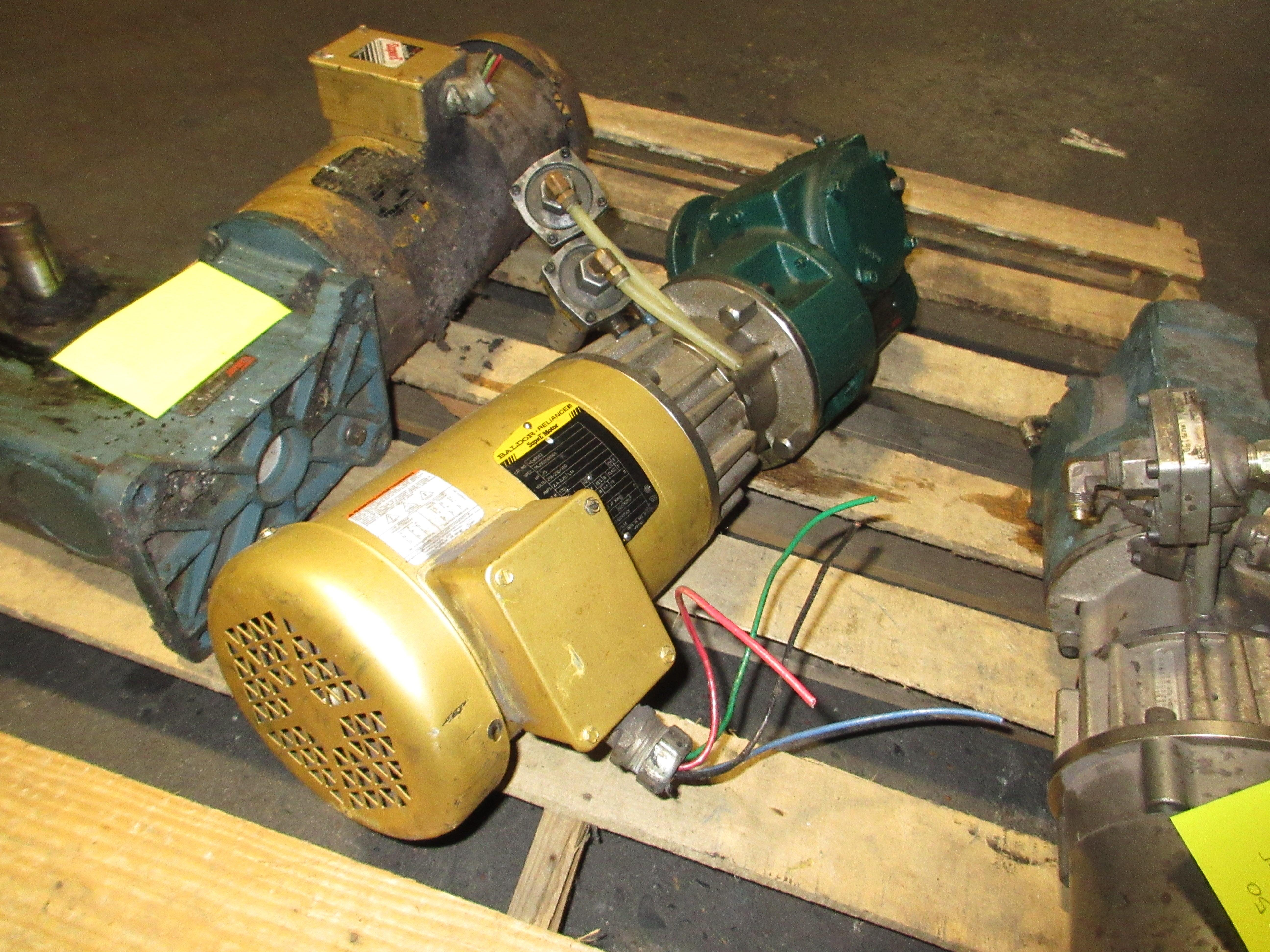 Master Power Transmission Gearmotor 8004567001LX 2HP 1800 RPM In Used
