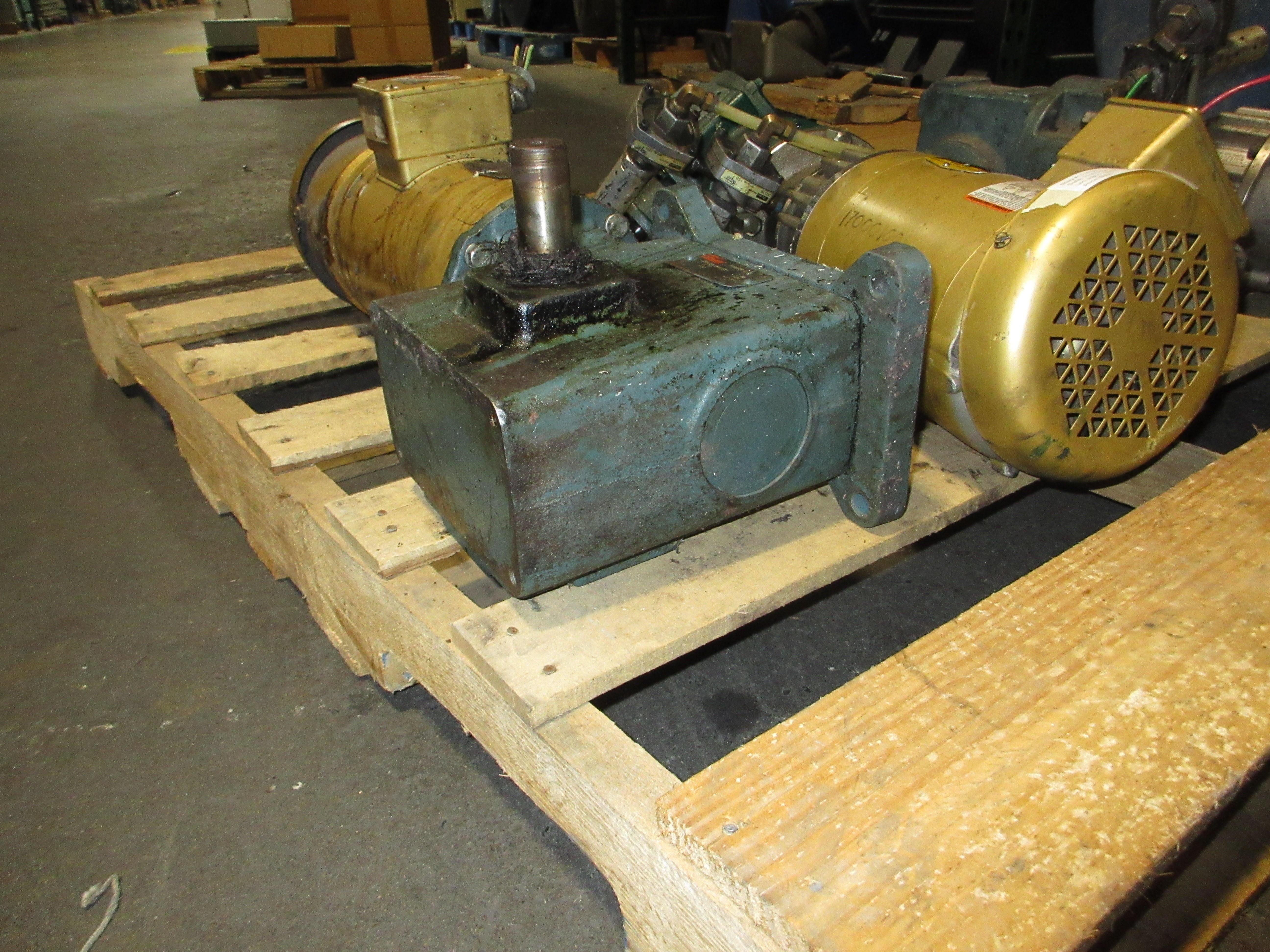 Dodge Tigear Gearmotor MR94650 U CA 1.31 HP 1800 RPM Input, 1030 Output Torque