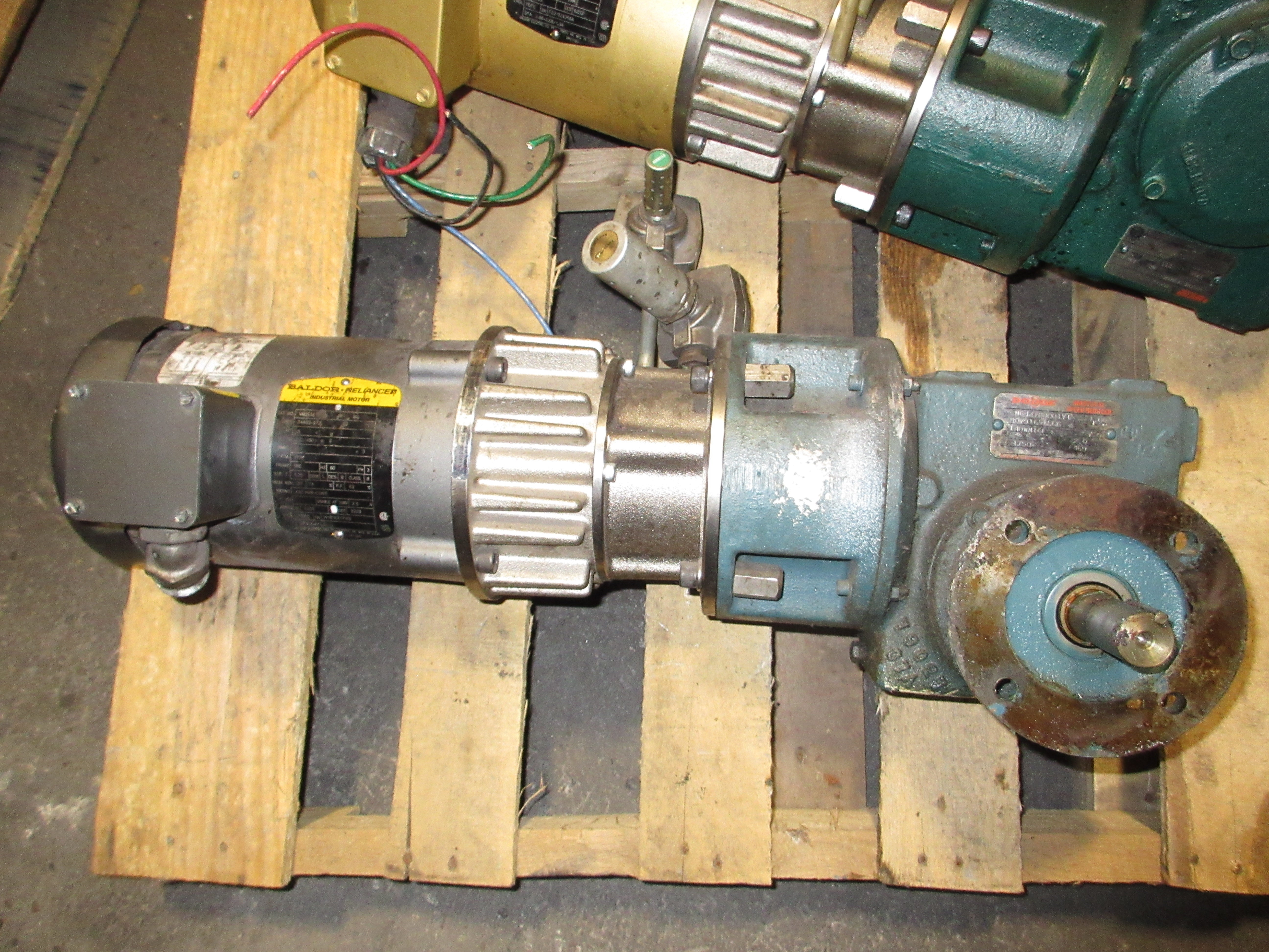 Dodge Gearmotor M643788001VT 2HP Max Input 1750 RPM Input 469 Torque Cap In LBS