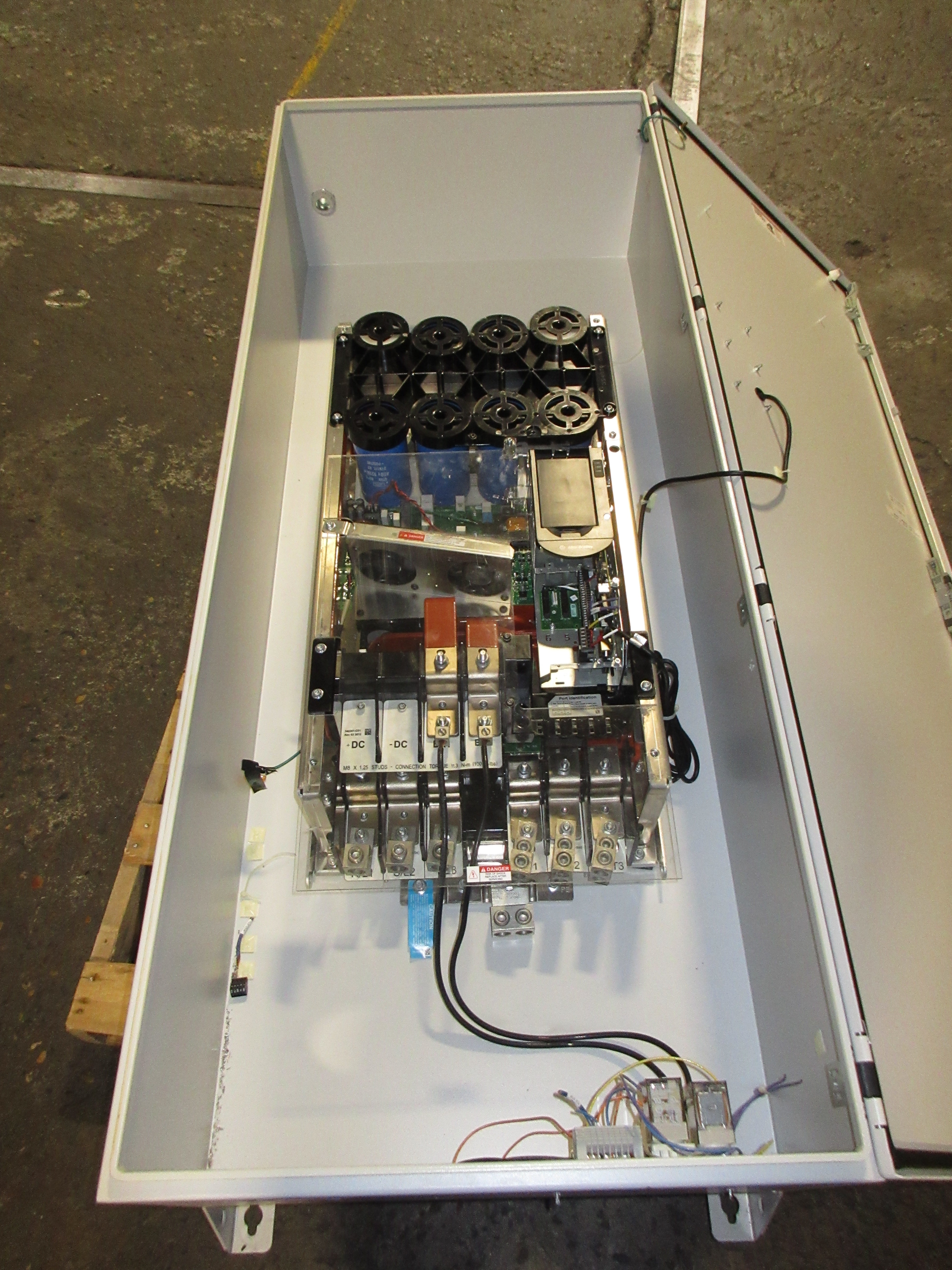 Allen-Bradley PowerFlex 755 AC Drive 20G1AGD248AA0NNNNN Ser. A 200HP 3Ph Used