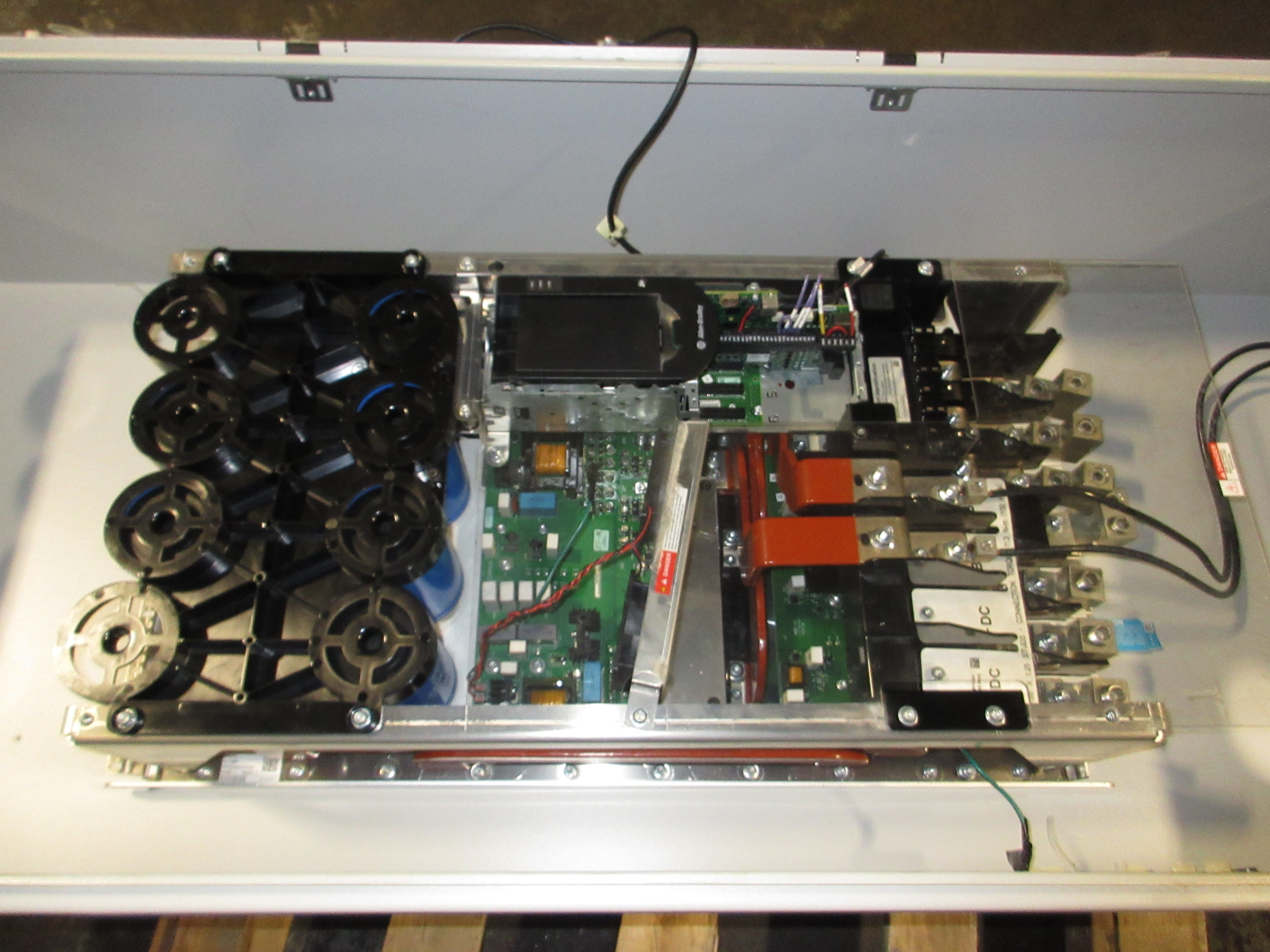 Allen-Bradley PowerFlex 755 AC Drive 20G1AGD248AA0NNNNN Ser. A 200HP 3Ph Used