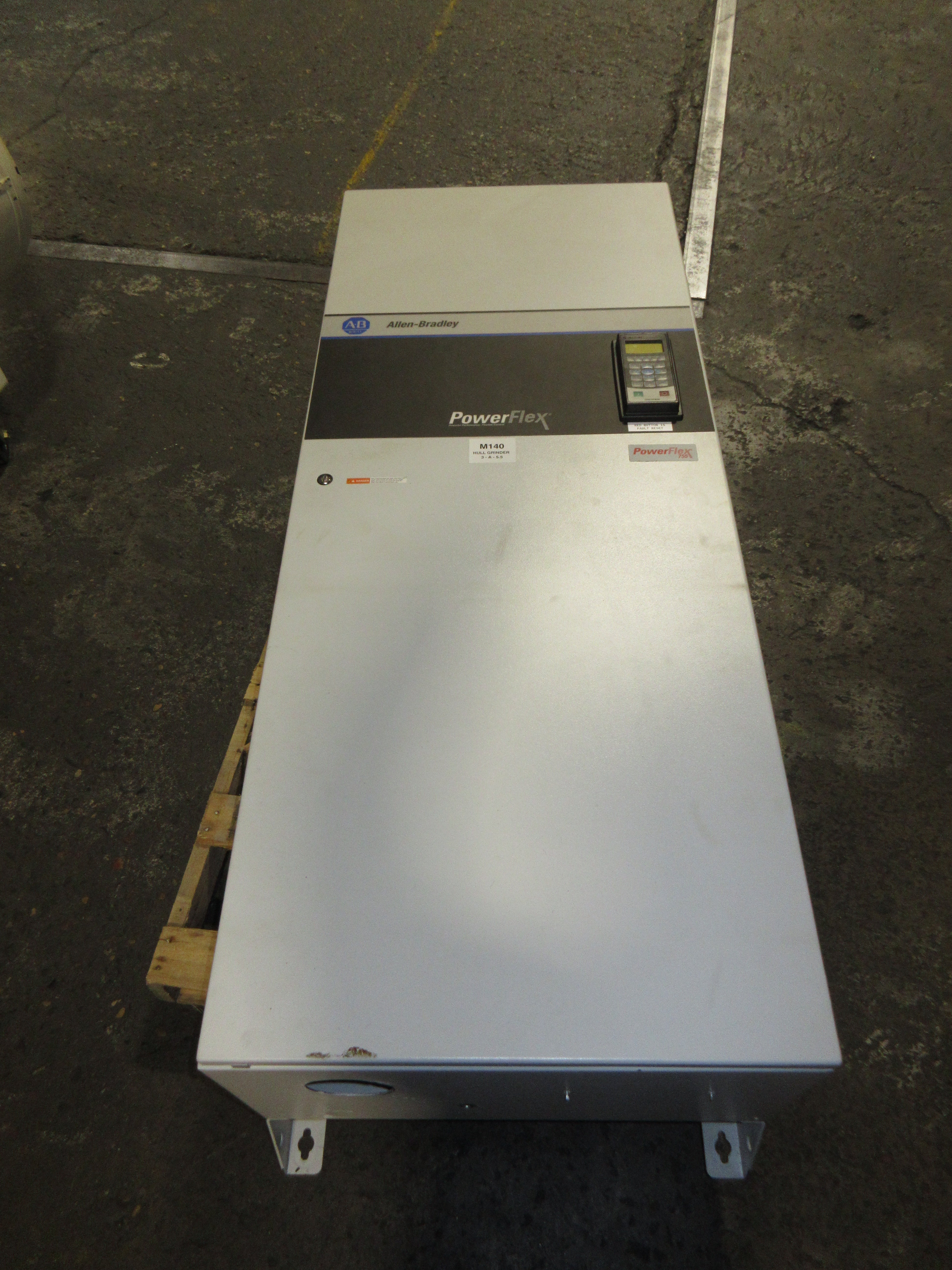Allen-Bradley PowerFlex 755 AC Drive 20G1AGD248AA0NNNNN Ser. A 200HP 3Ph Used