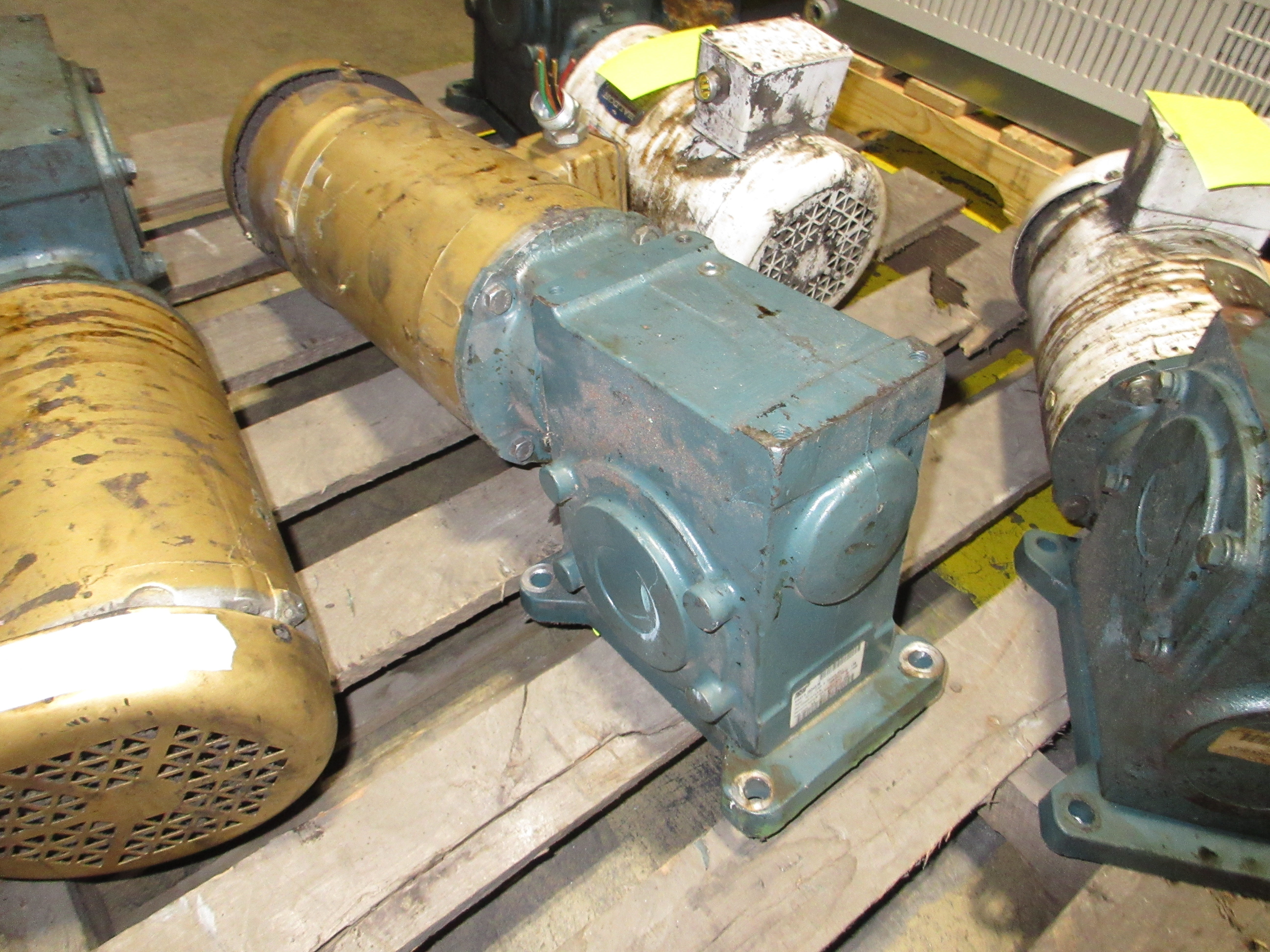 Dodge Tigear 2 Gearmotor 26Q40L56 1.55 HP In Ratio: 40:1 Used