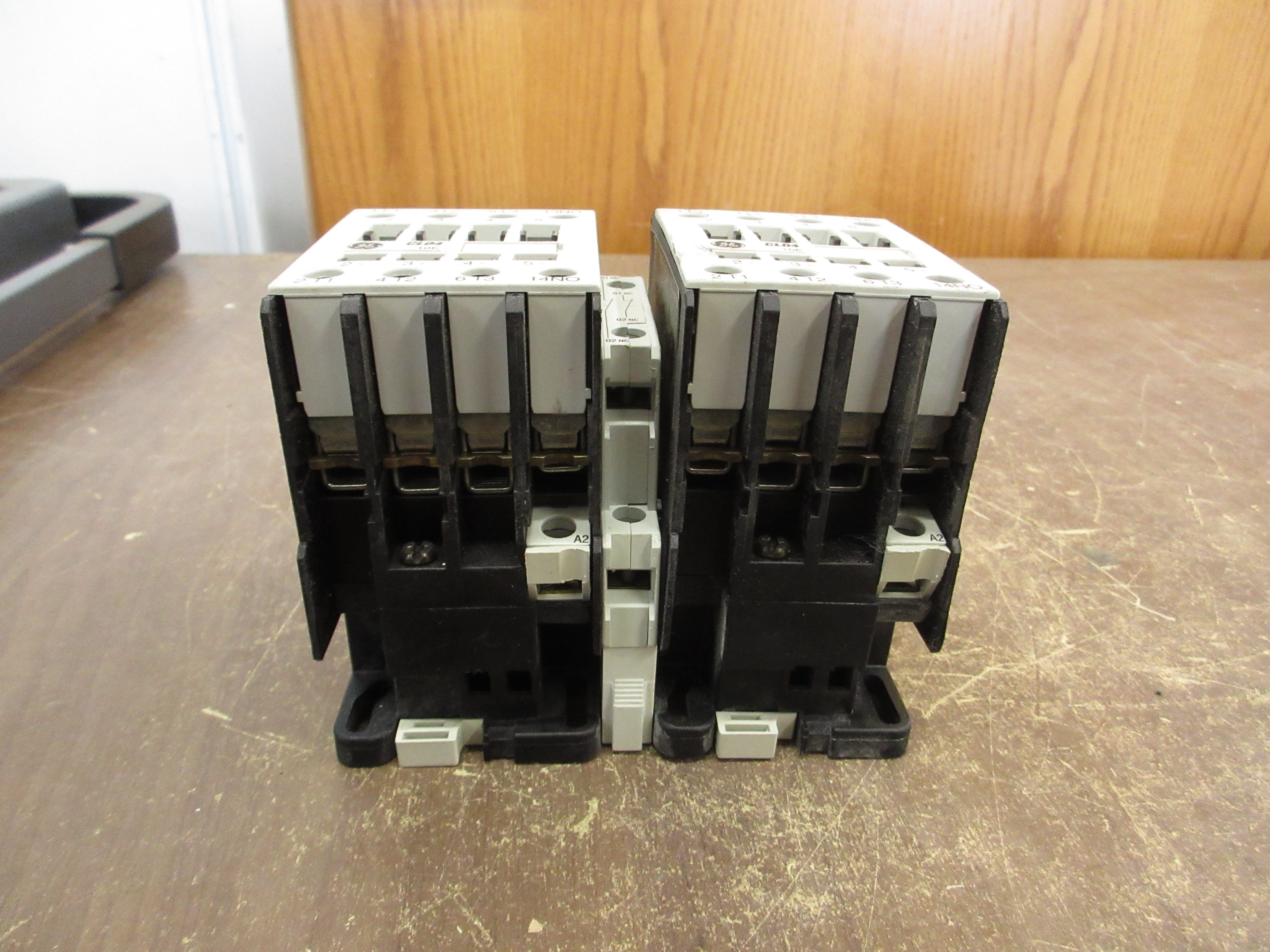 GE Reversing Contactor CL04A310M 120V Coil 54A 600V Used