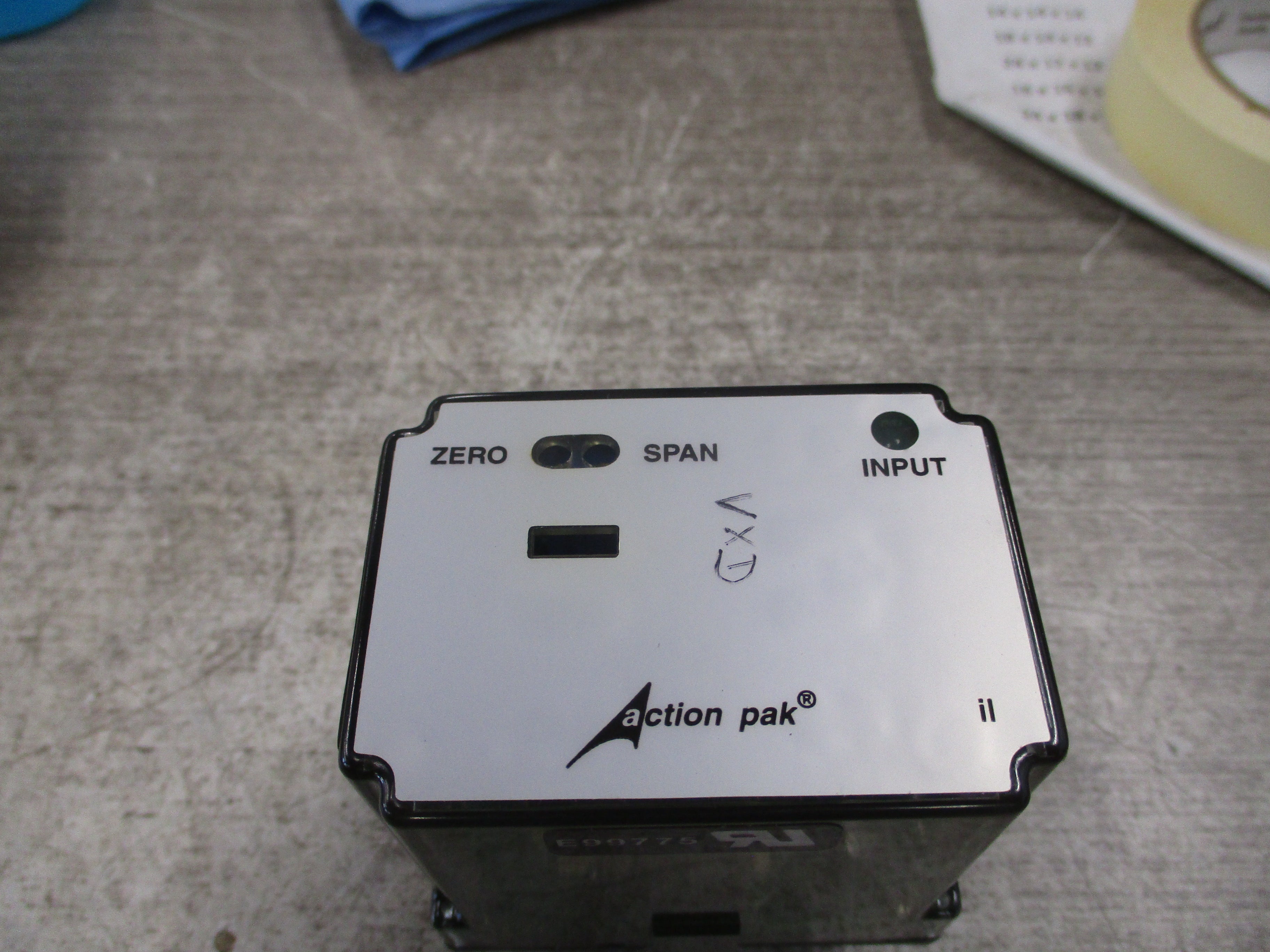 Action Instruments Action Pak Conditioner Relay 4380-2000-1 W/Base Used