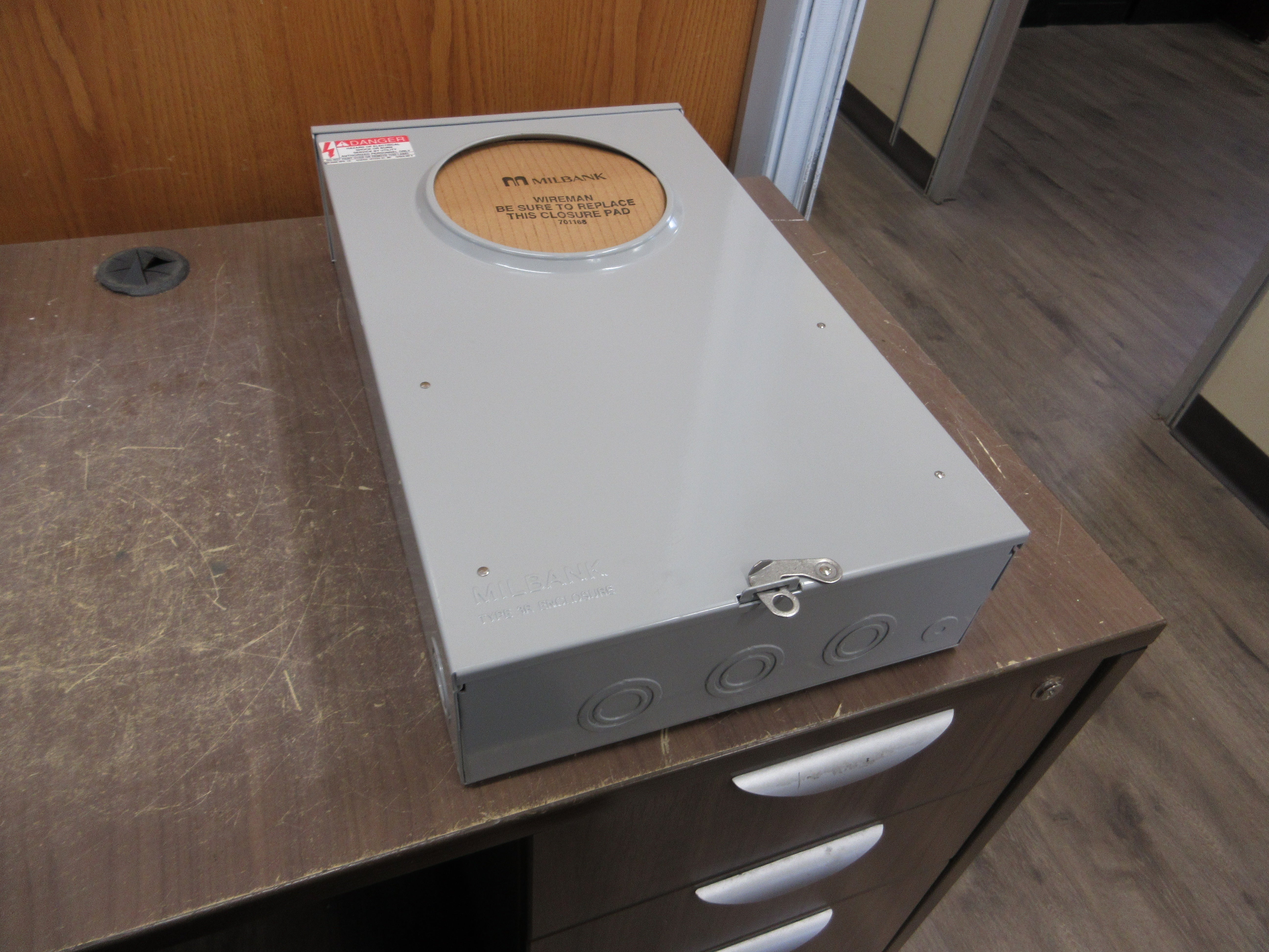 Milbank Meter Socket CE136 20A New Surplus