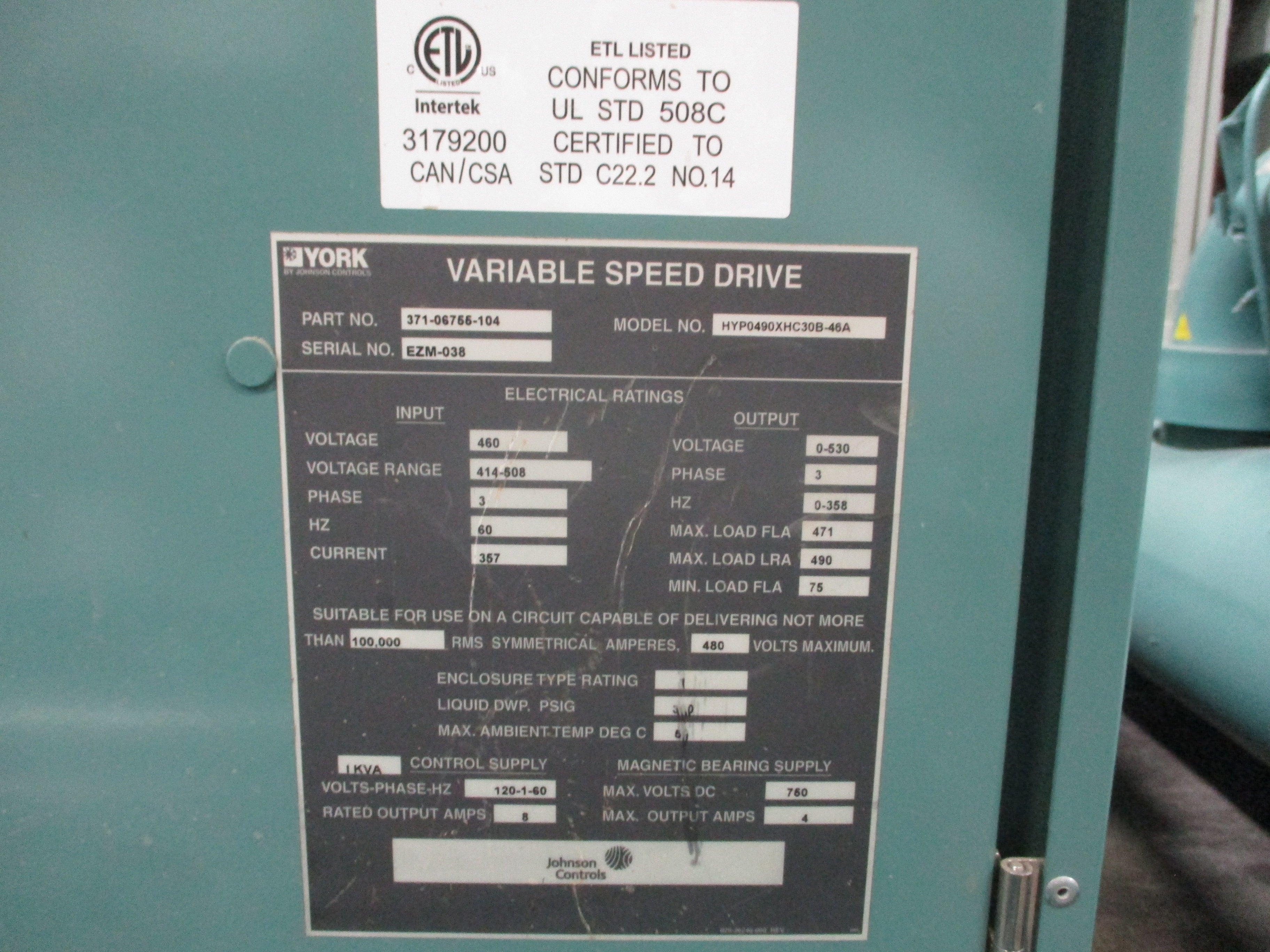 York YMC2 Water Cooled Chiller YMC2-S0879AA 250 ton 460V 3Ph R-134A 17,433 Opera