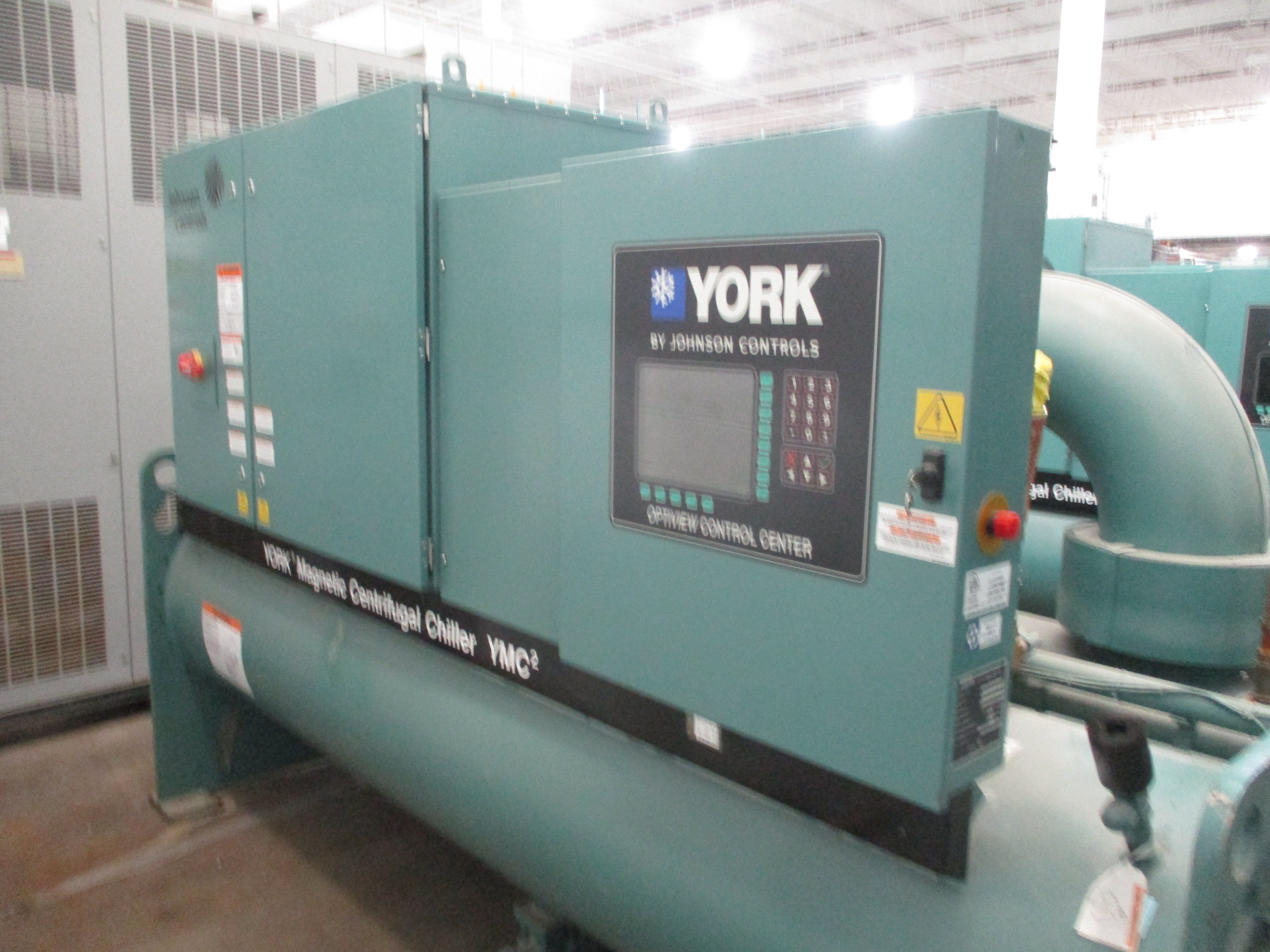 York YMC2 Water Cooled Chiller YMC2-S0967AAS 275 Ton 460V 3Ph 11,760 Operating H