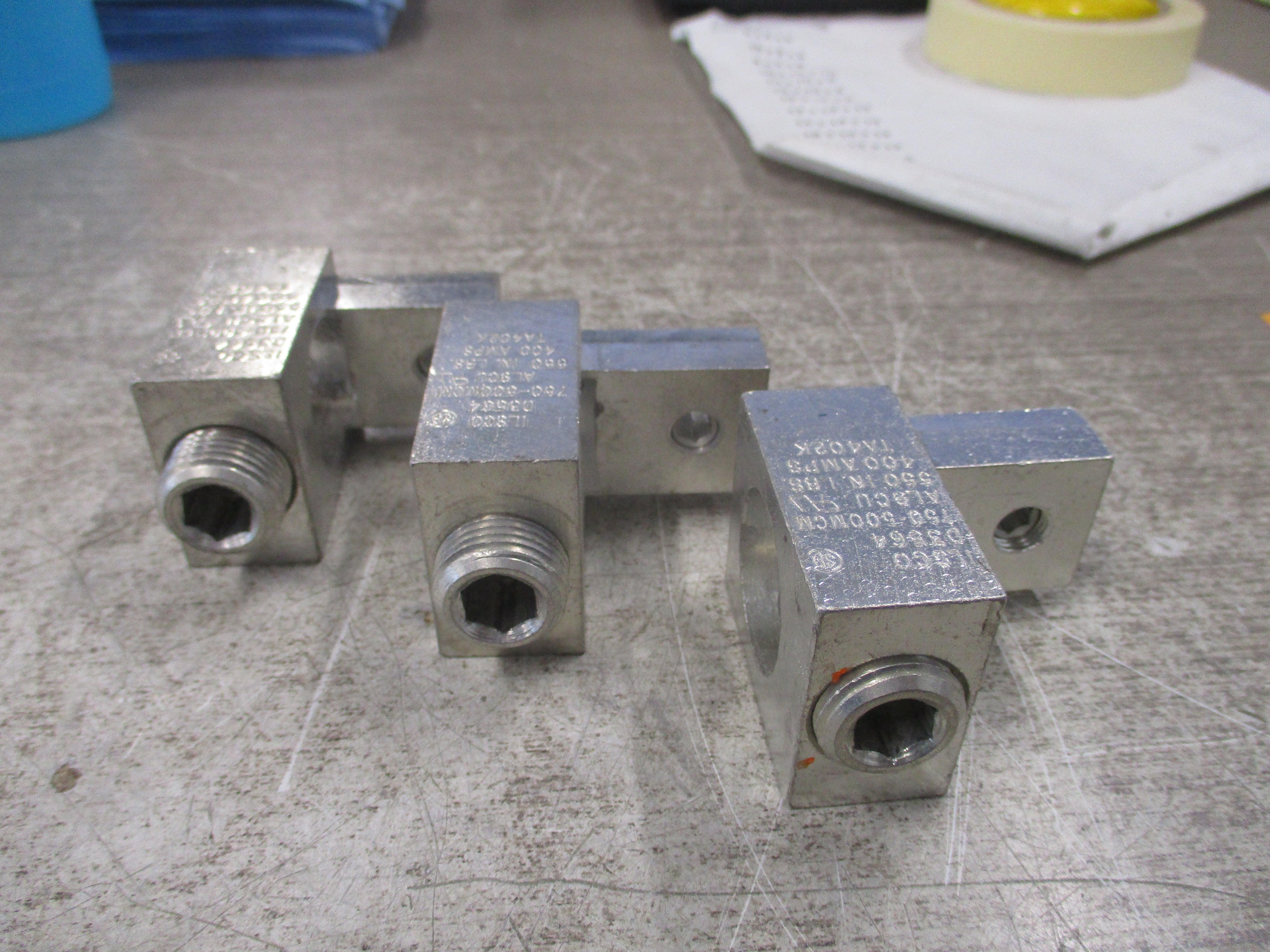 Ilsco Mechanical Lug D3564 750-500MCM *No Box* *Lot of 3* New Surplus