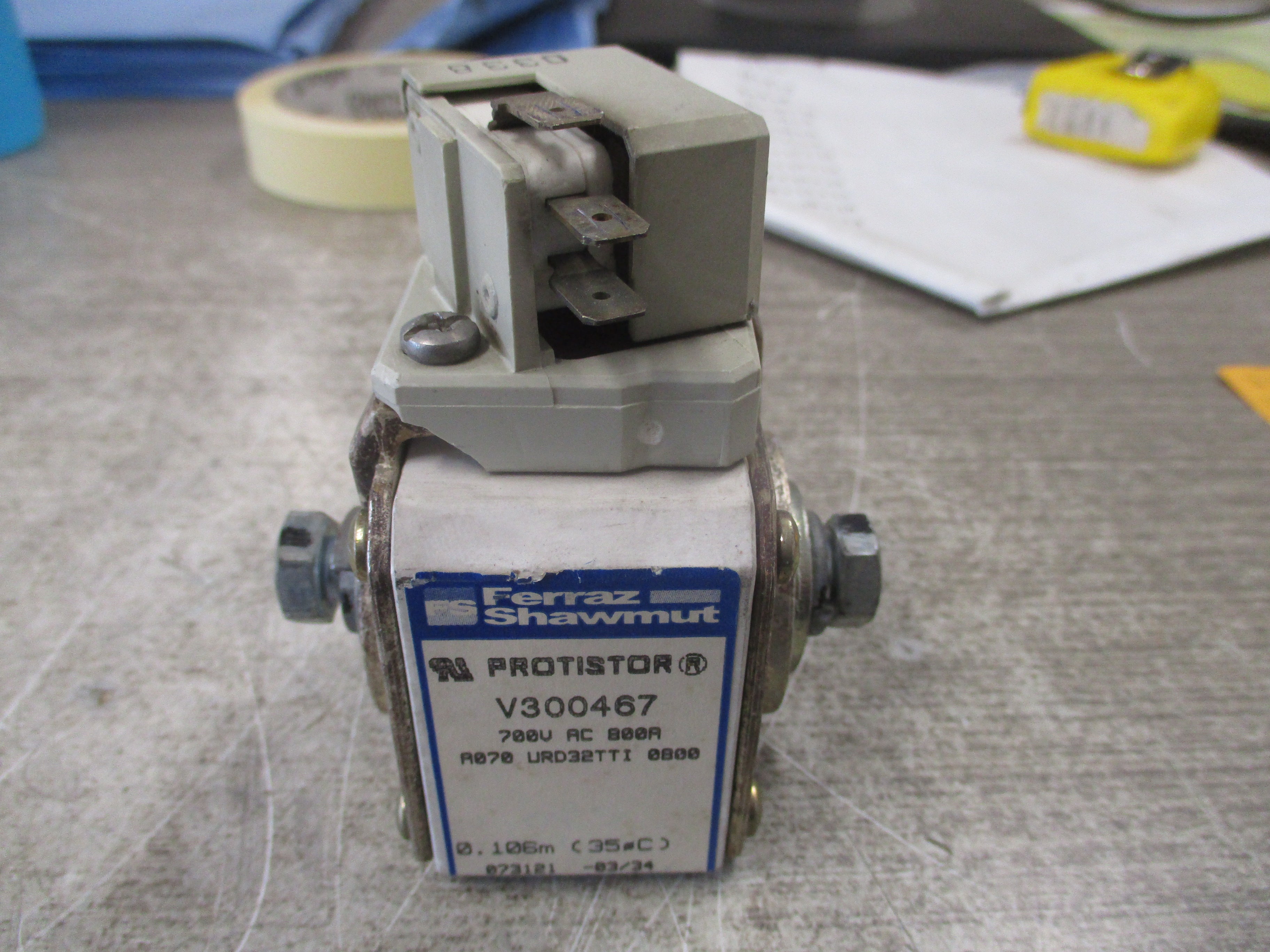 Ferraz Shawmut Protistor Fuse V300467 800A 700V *Chipped Corner* Used