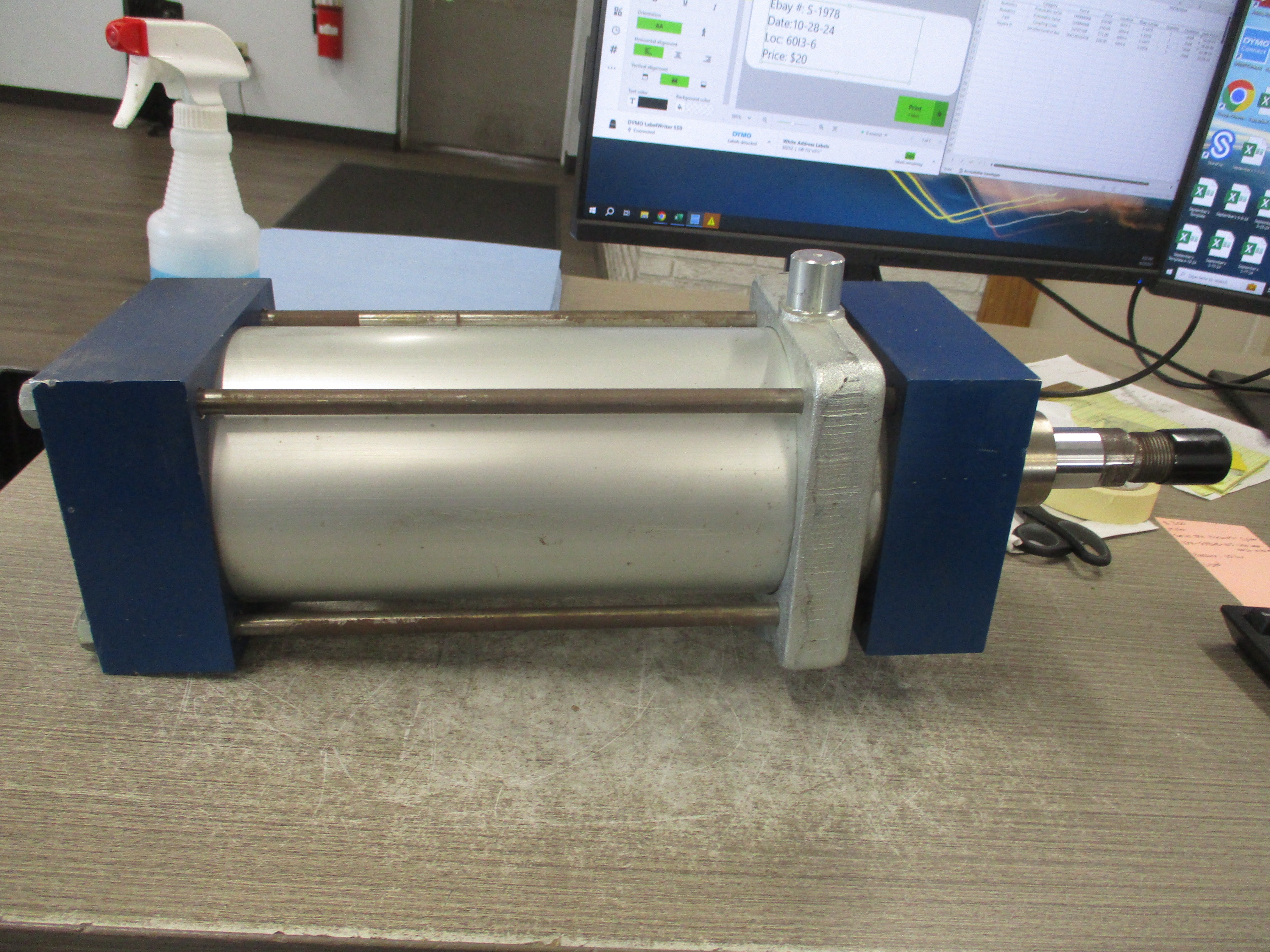 Miller Series IPA Pneumatic Cylinder IPA-89B2B-0125-250.000-0032-N11N-0 Pressure: 10 Bar Used