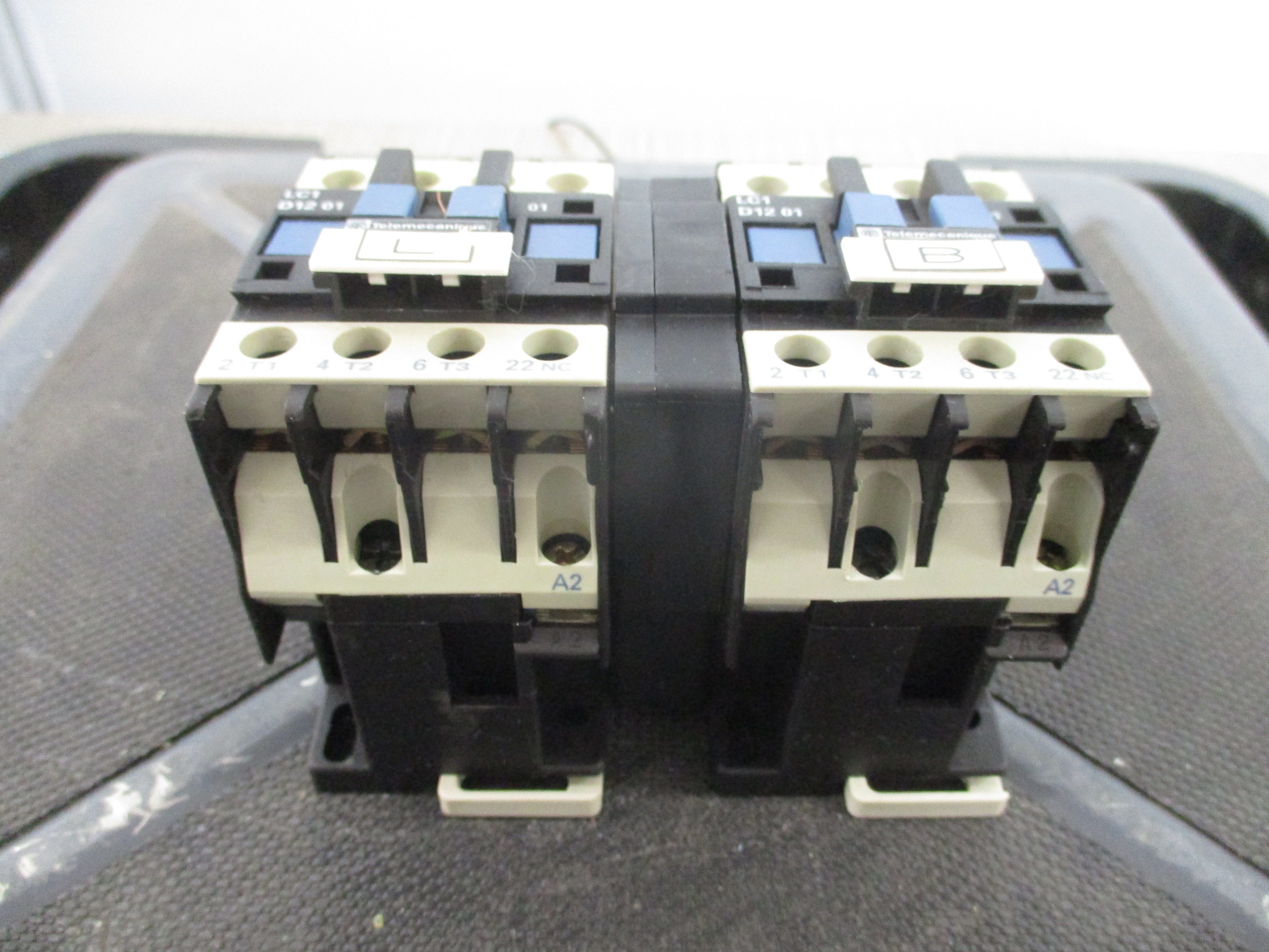 Telemecanique Reversing Contactor LC1 D12 01 120V Coil 25A 600V Used