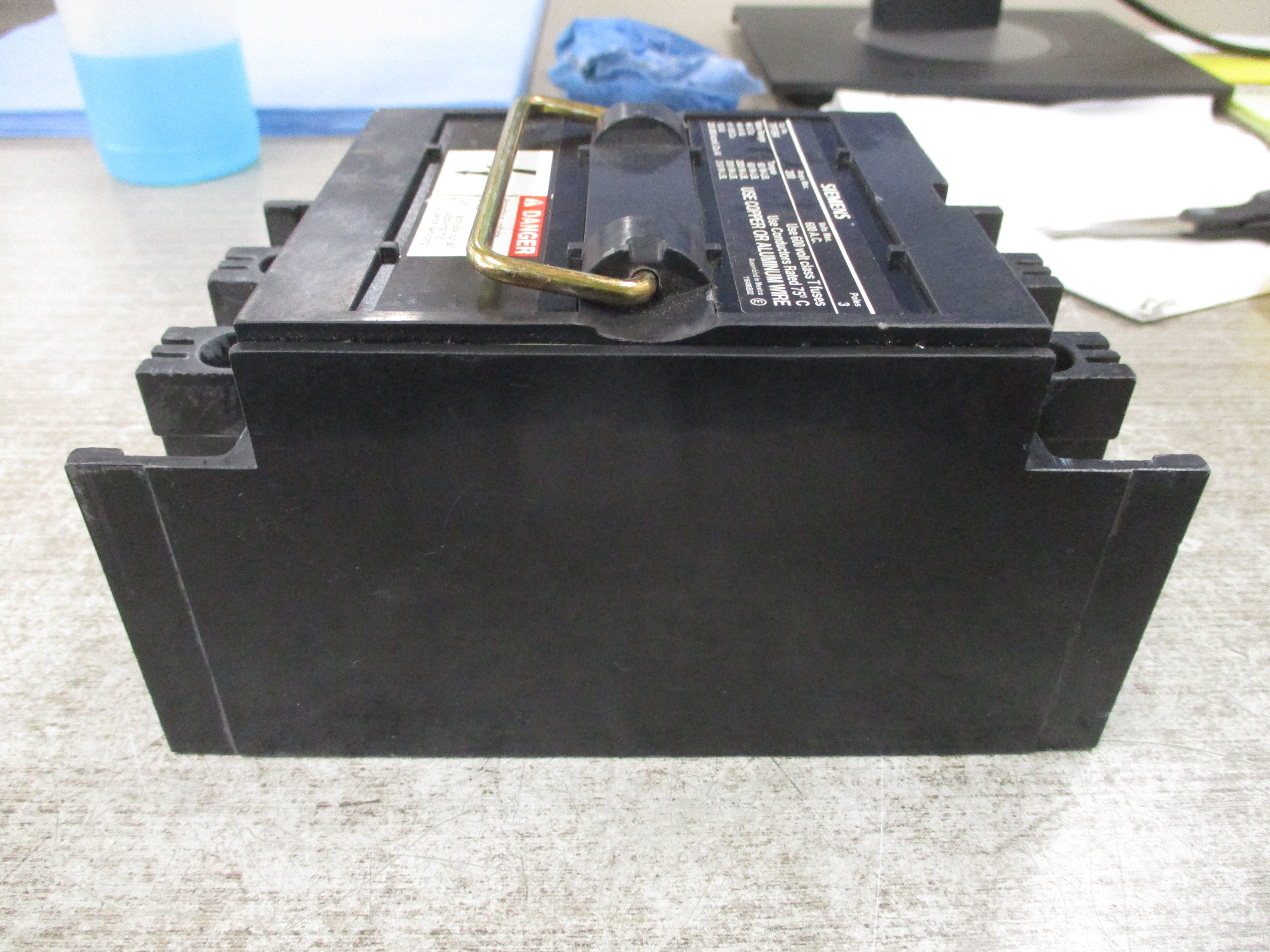 Siemens Fuse Pullout Switch TFP364 200A 600V 3P Used