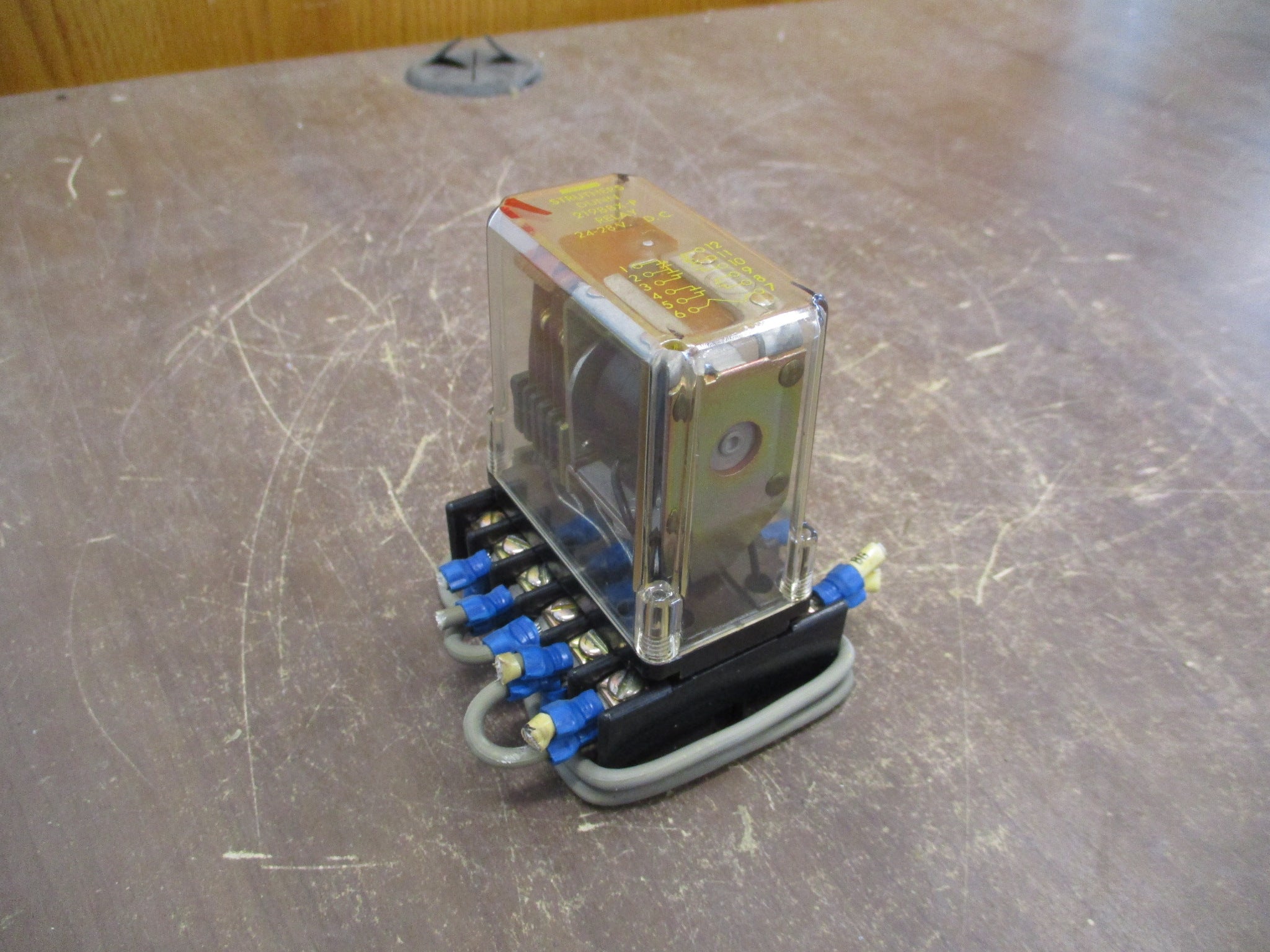 Struthers Dunn Relay 219BBX-P 24-28VDC Coil w/ Base Used