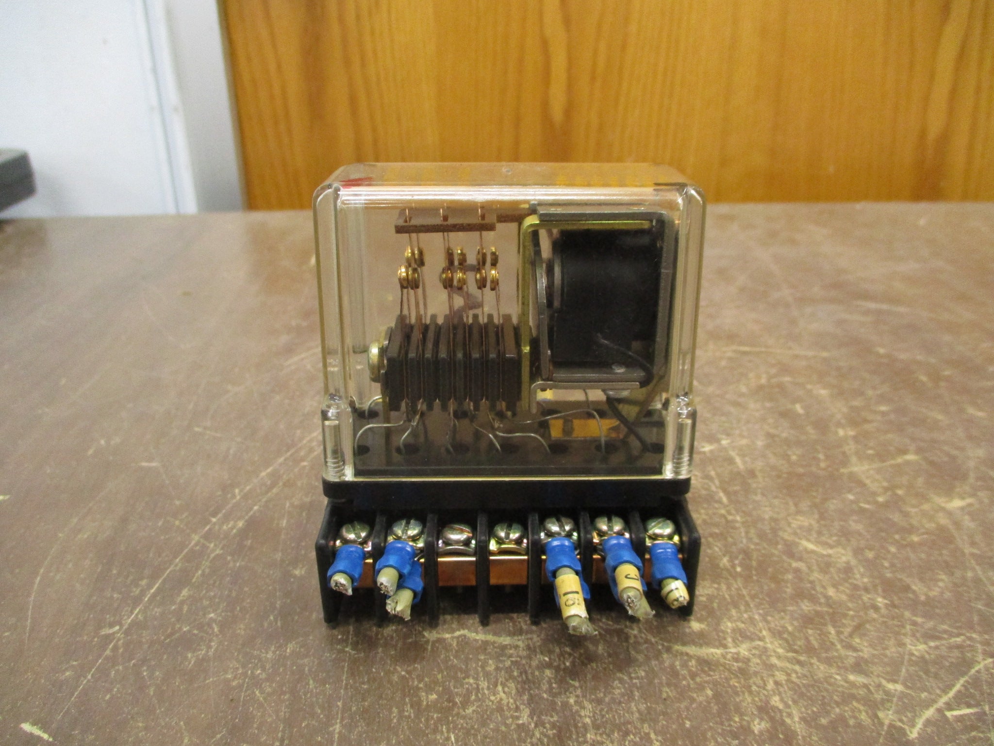 Struthers Dunn Relay 219DXB-P 24VDC Coil w/ Base Used