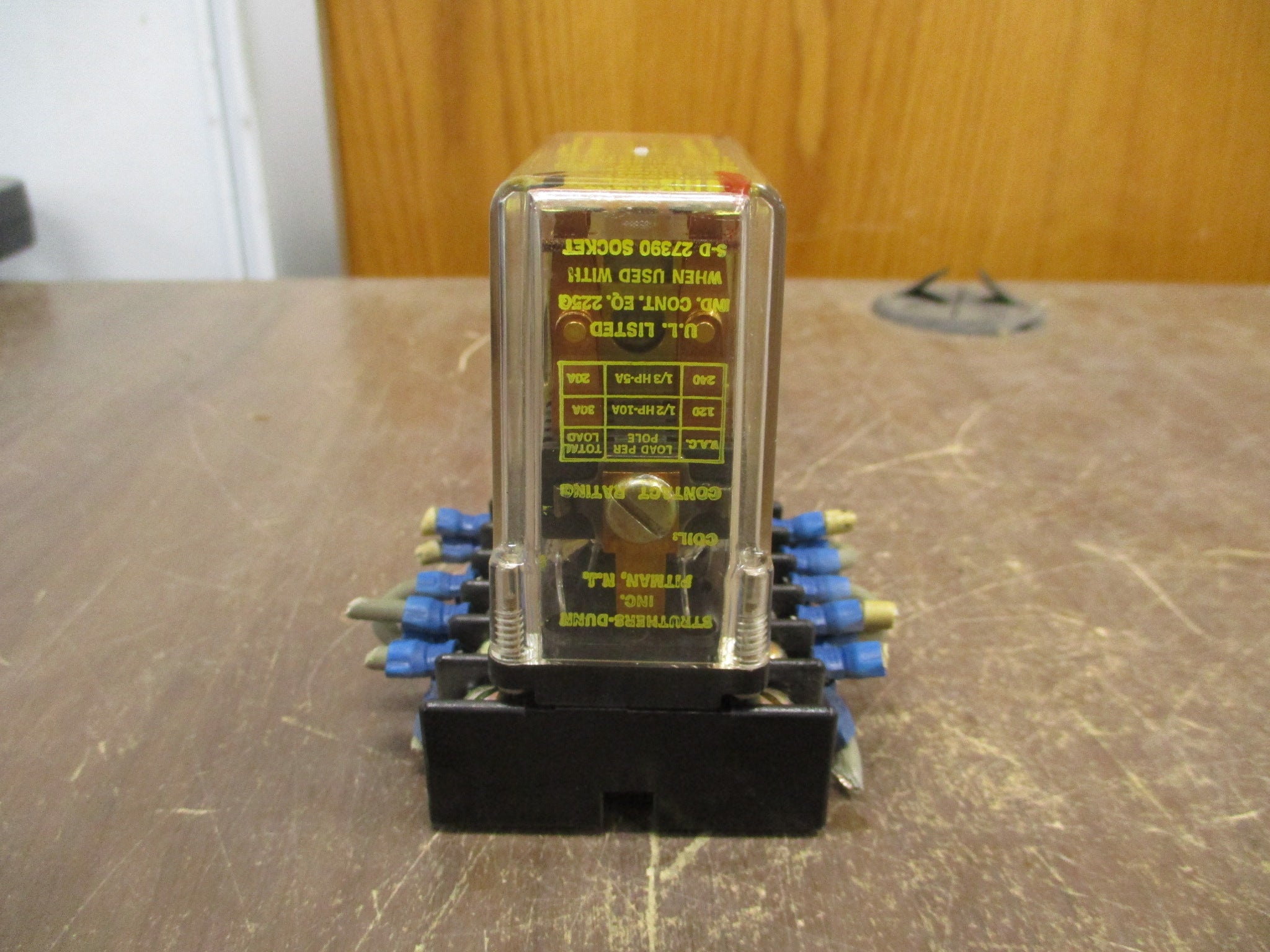 Struthers Dunn Relay 219BBXP 24-28VDC Coil w/ Base Used