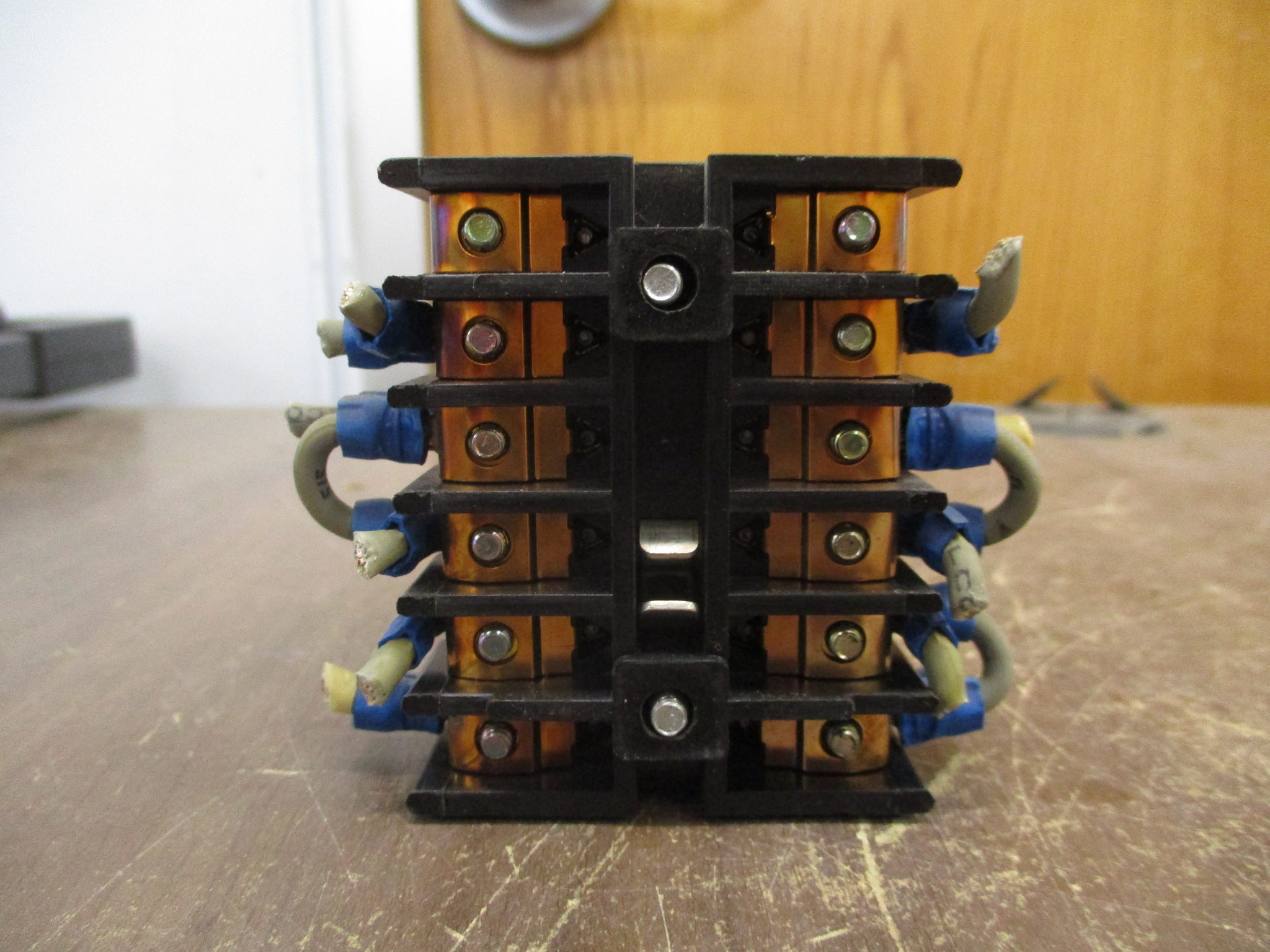 Struthers Dunn Relay 219BBXP 24-28VDC Coil w/ Base Used