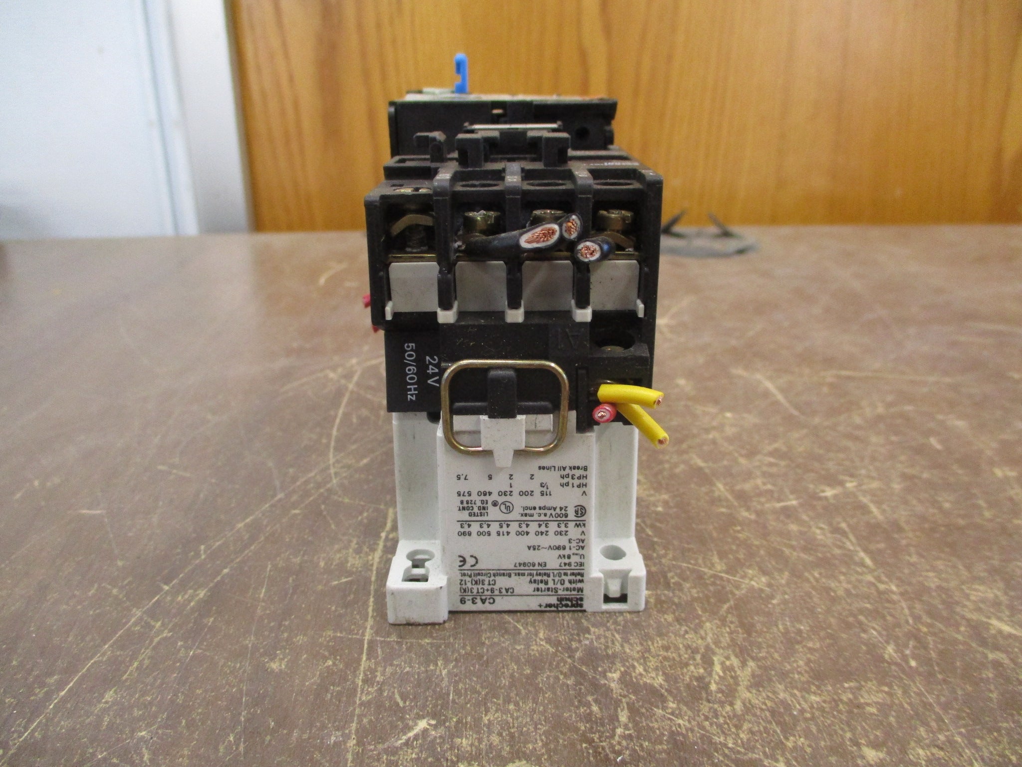 Sprecher + Schuh Starter CA3-9-10/CT 3-12 24V Coil Trip: 3.8-6A Used