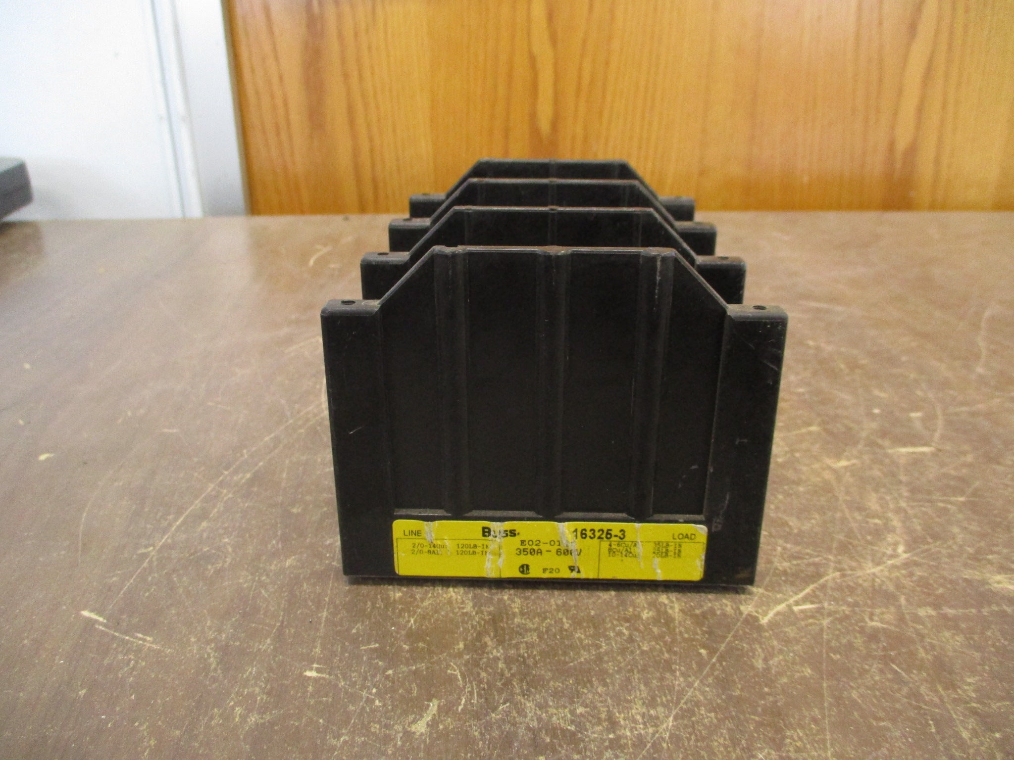 Buss Power Distribution Block 16325-3 350A 600V 3P Used