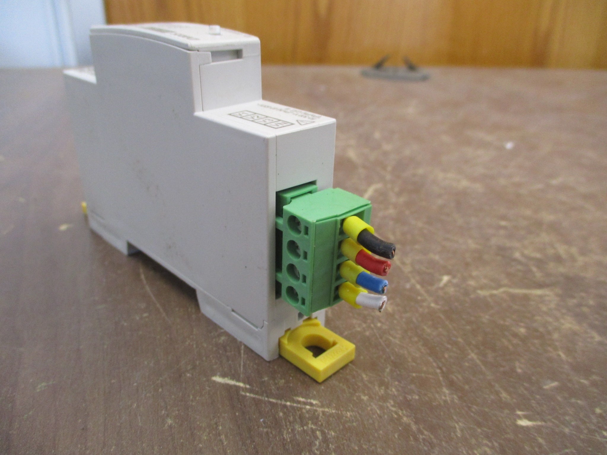 Buss Power Distribution Block 16325-3 350A 600V 3P Used