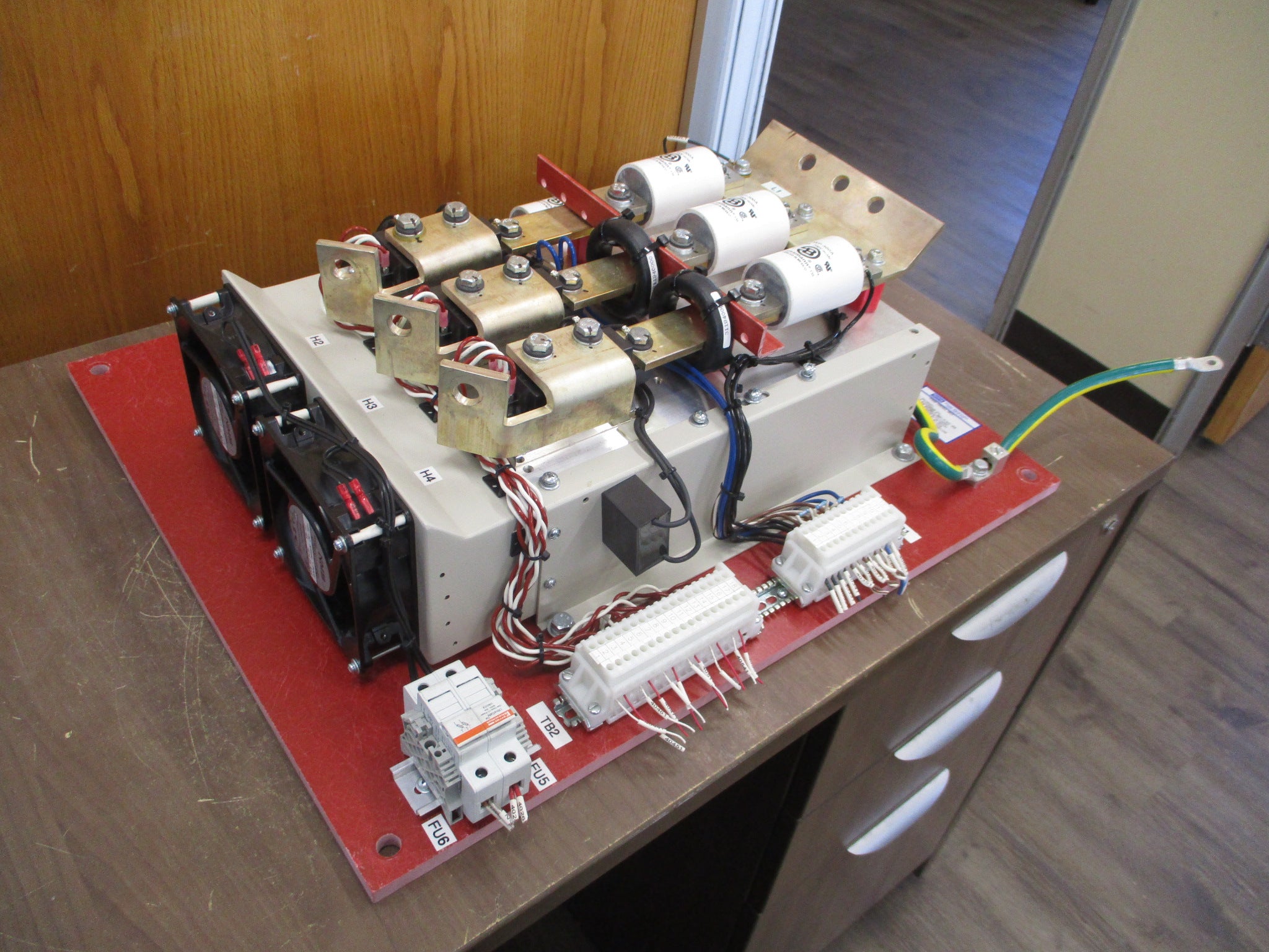 Spang Power Control Unit E81190251 Control: 115VAC Input Power: 20-480VAC 250A