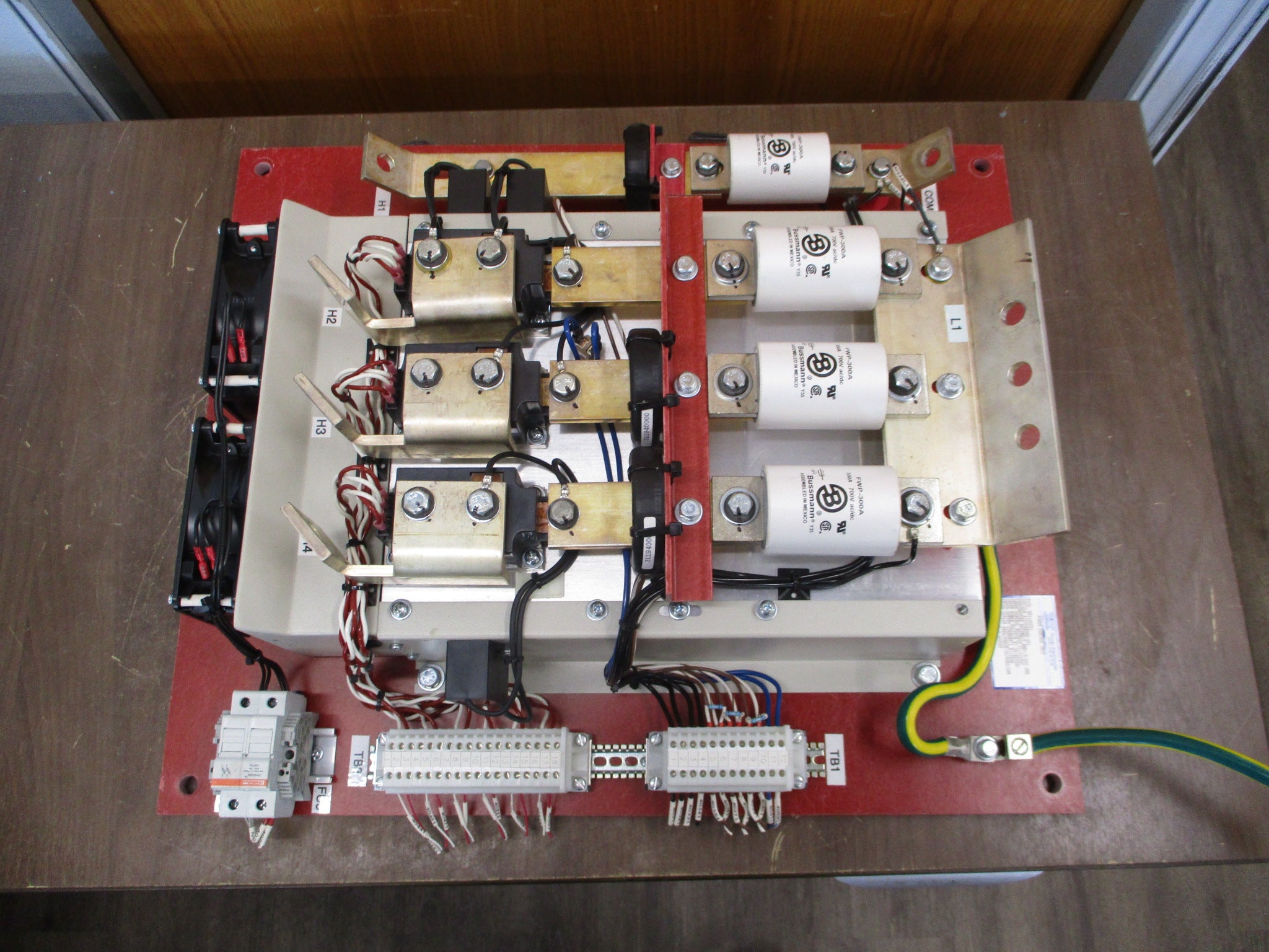 Spang Power Control Unit E81190251 Control: 115VAC Input Power: 20-480VAC 250A