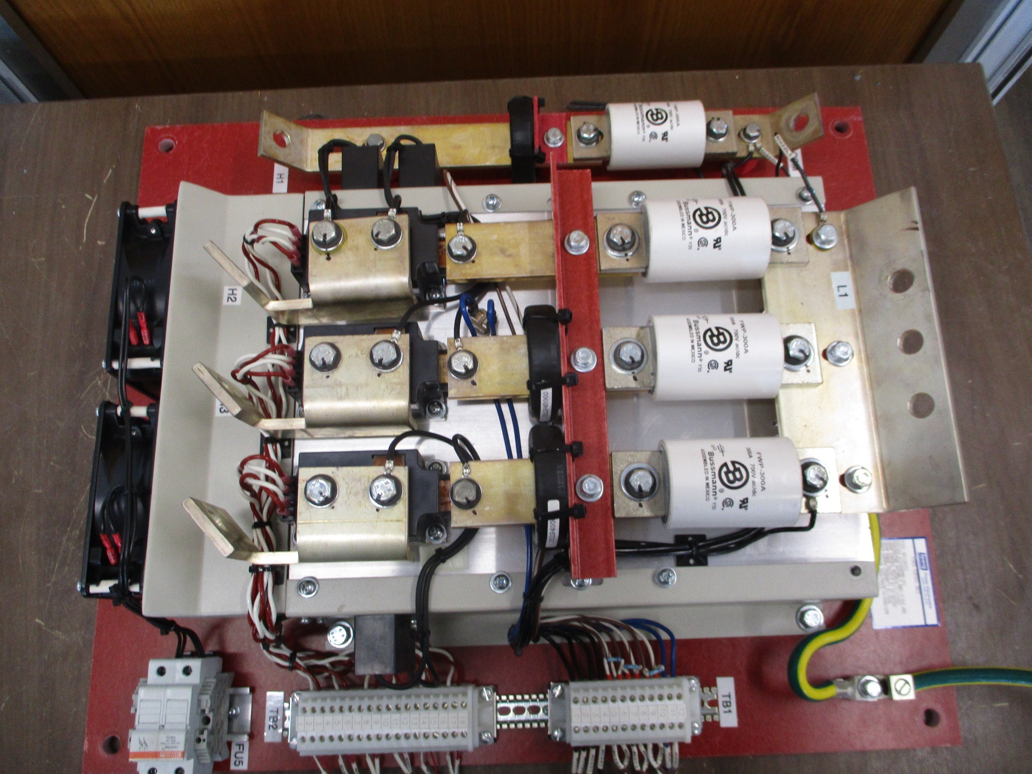 Spang Power Control Unit E81190251 Control: 115VAC Input Power: 20-480VAC 250A