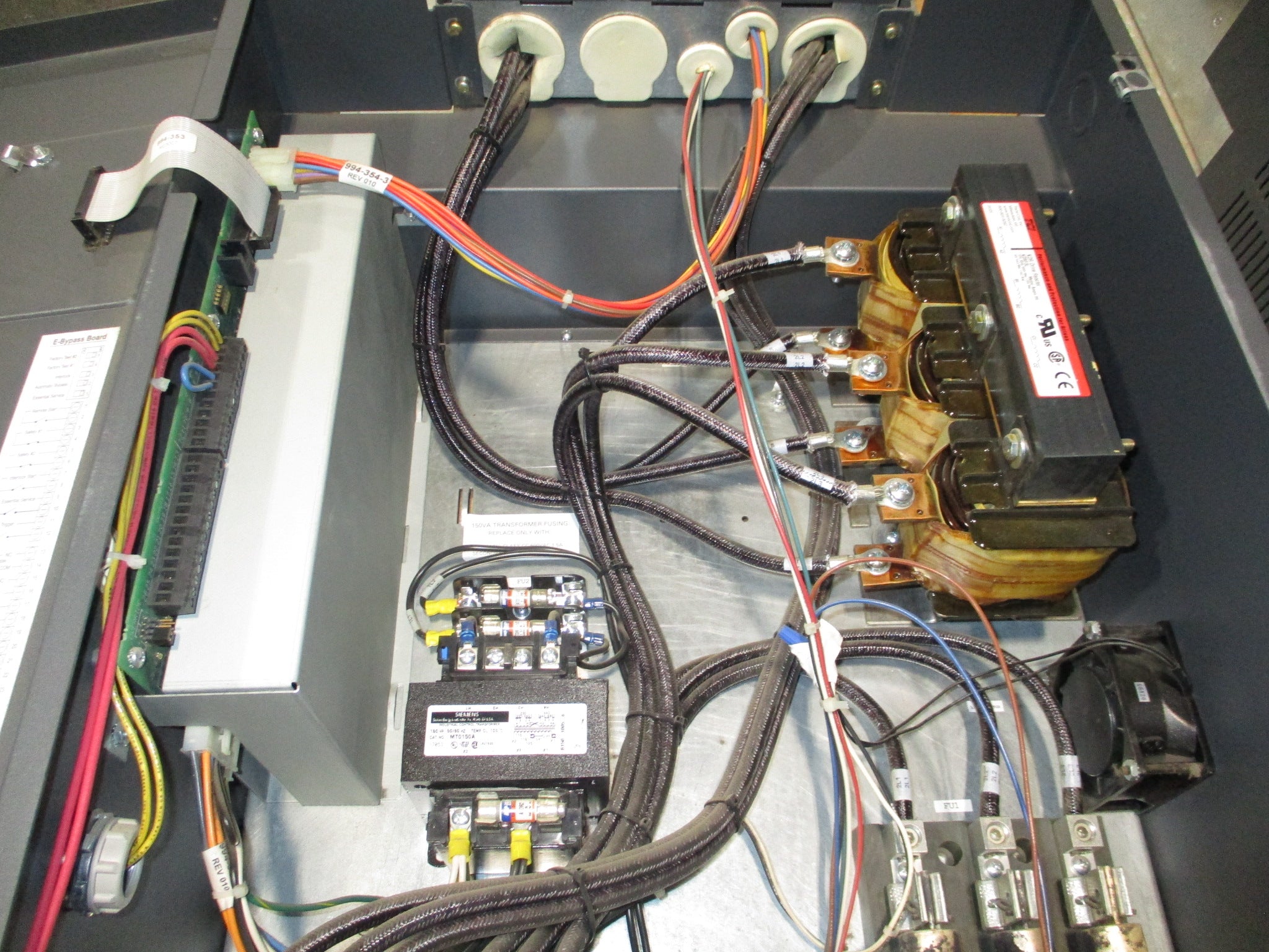 Siemens AC Drive w/ Bypass VBE350.F123X 50HP 460V 3Ph 60Hz 65A Used