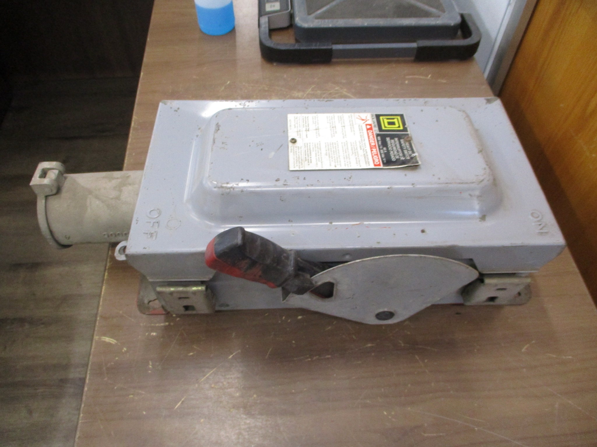 Square D 3R Fusible Safety Switch / Disconnect H362AWK Ser. F05 60A 600V 50/60Hz