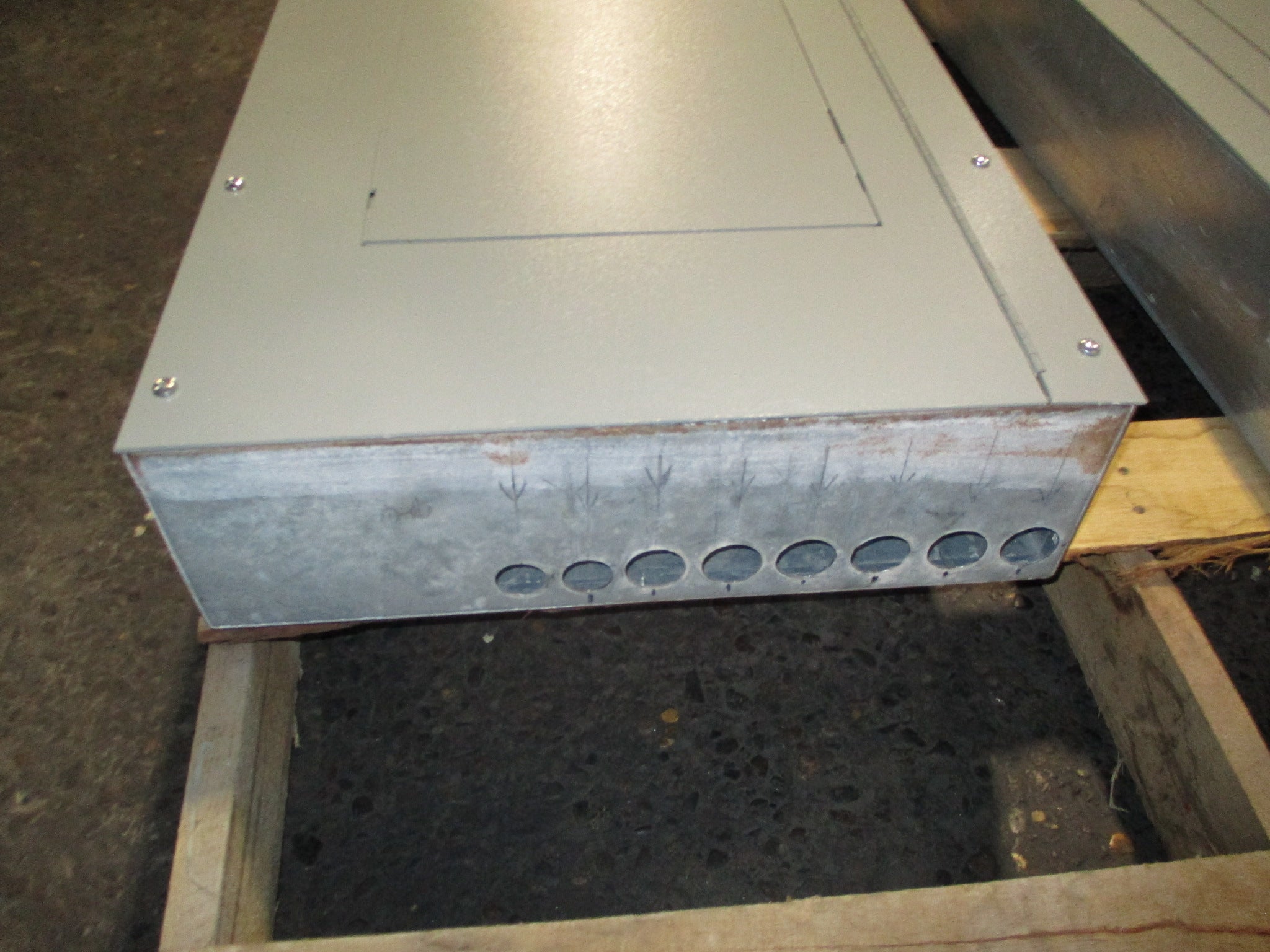 GE Main Breaker Circuit Breaker Panel ASF3604MTX 400A Max, 200A Main 277/480V