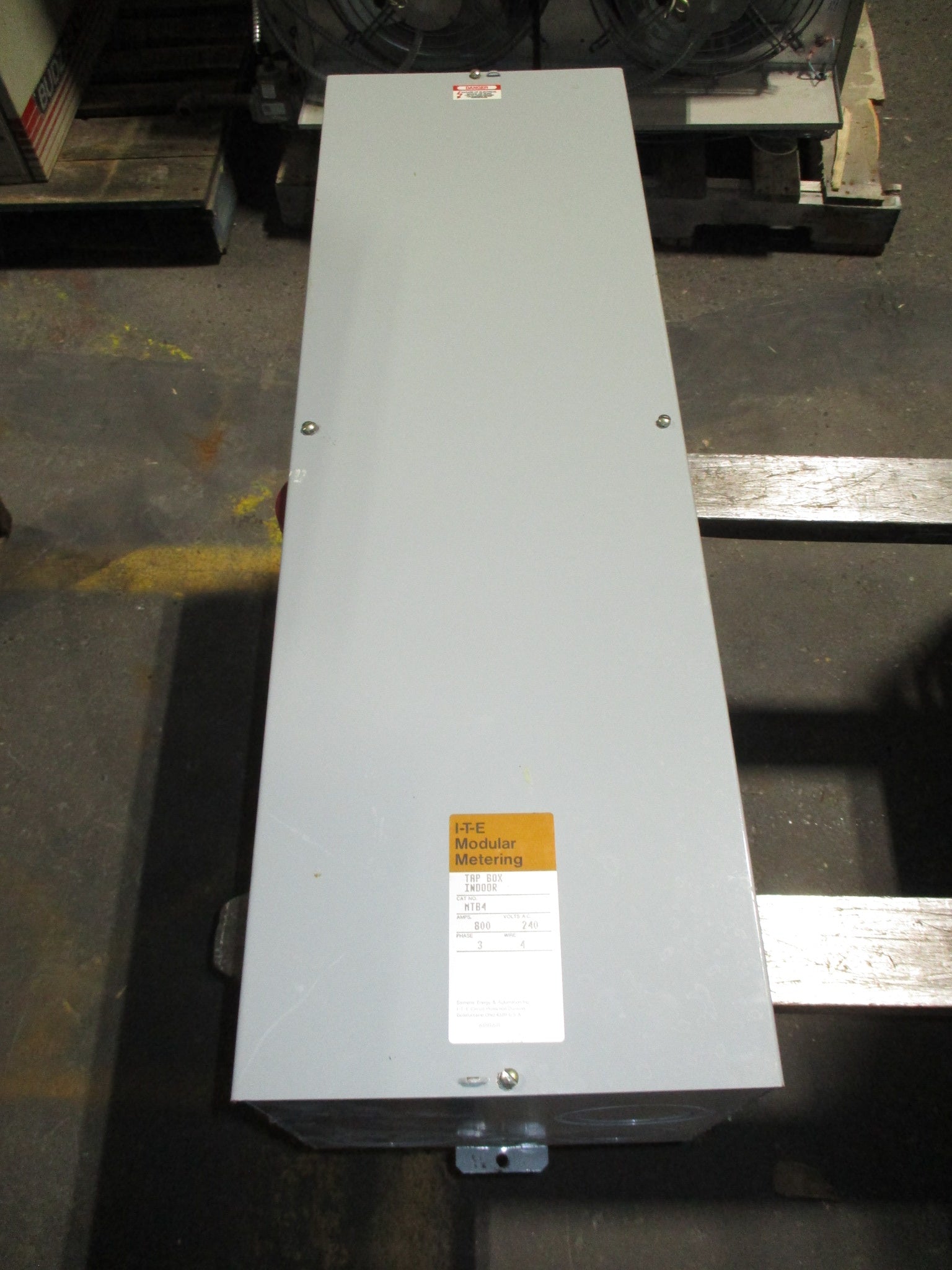 ITE Modular Meter Center W2MM4AB/W2MM3/MTB4 800A 208Y/120V 3Ph 4W 7-Position