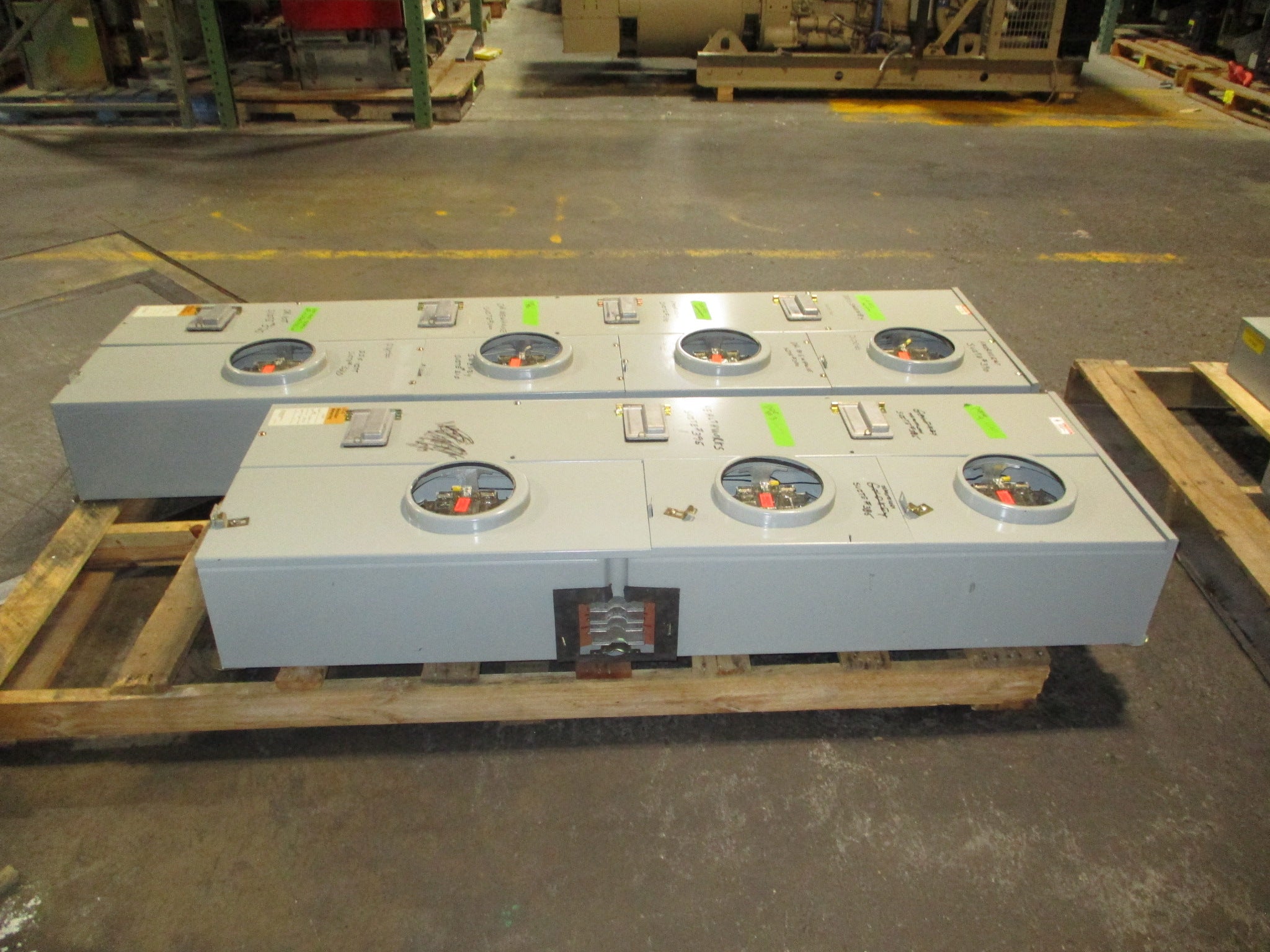 ITE Modular Meter Center W2MM4AB/W2MM3/MTB4 800A 208Y/120V 3Ph 4W 7-Position