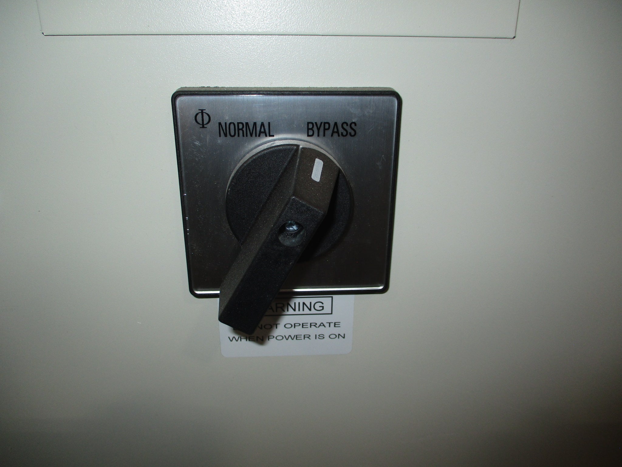 Transtector Power Conditioner 8DNX-60K(i)-700AV/T Used