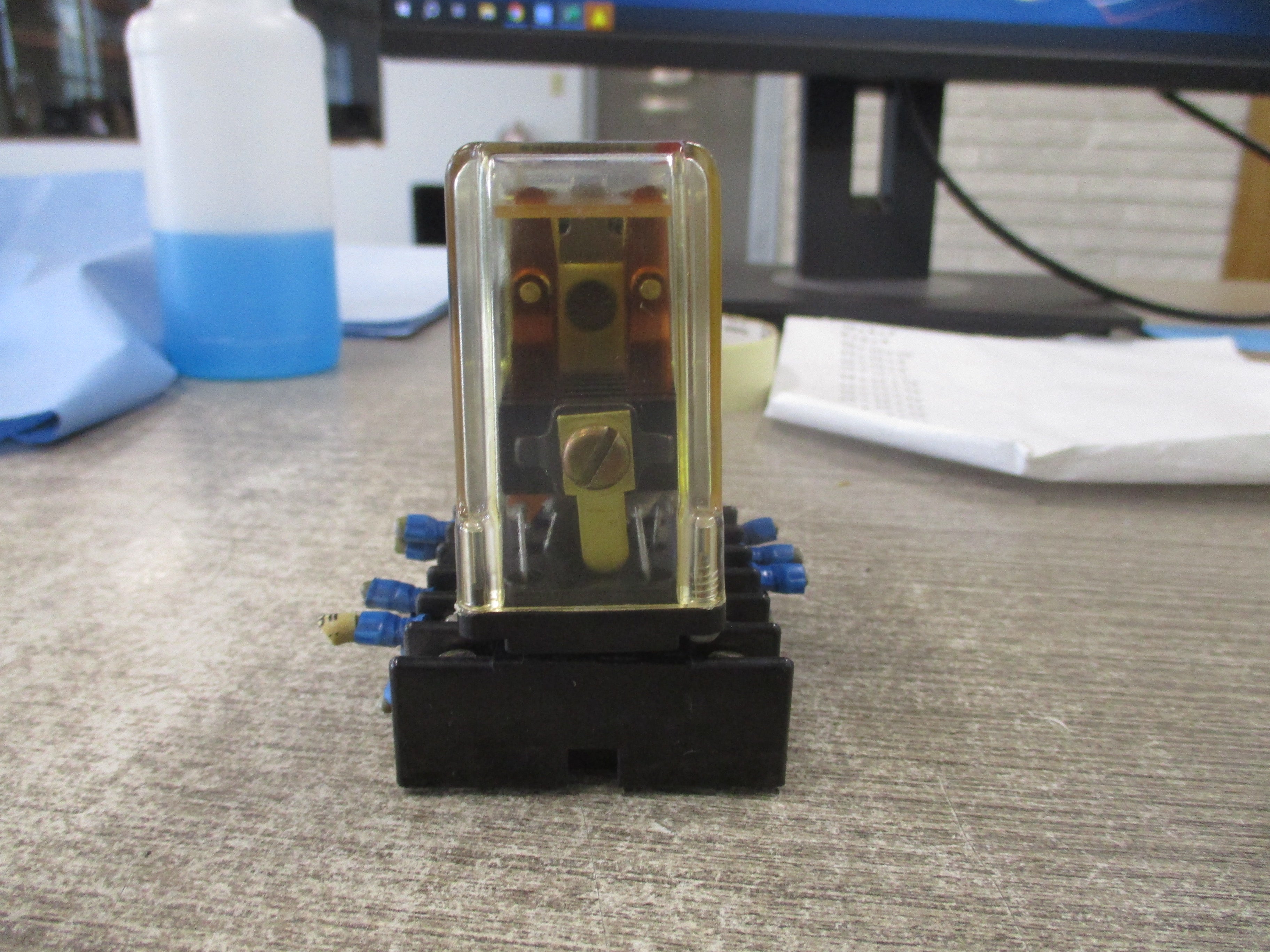 Struthers Dunn Relay 219BBX-P 24-28VDC Coil W/Base Used