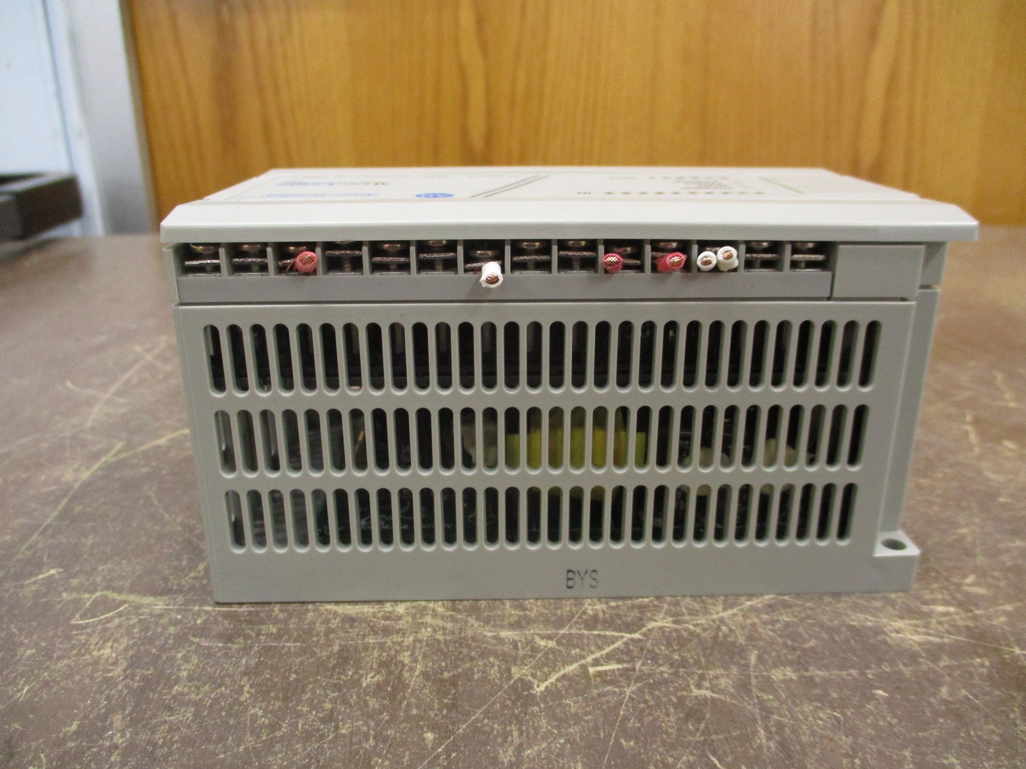 Allen-Bradley MicroLogix 1000 Controller 1761-L16AWA Ser. E FRN 1.0 Used