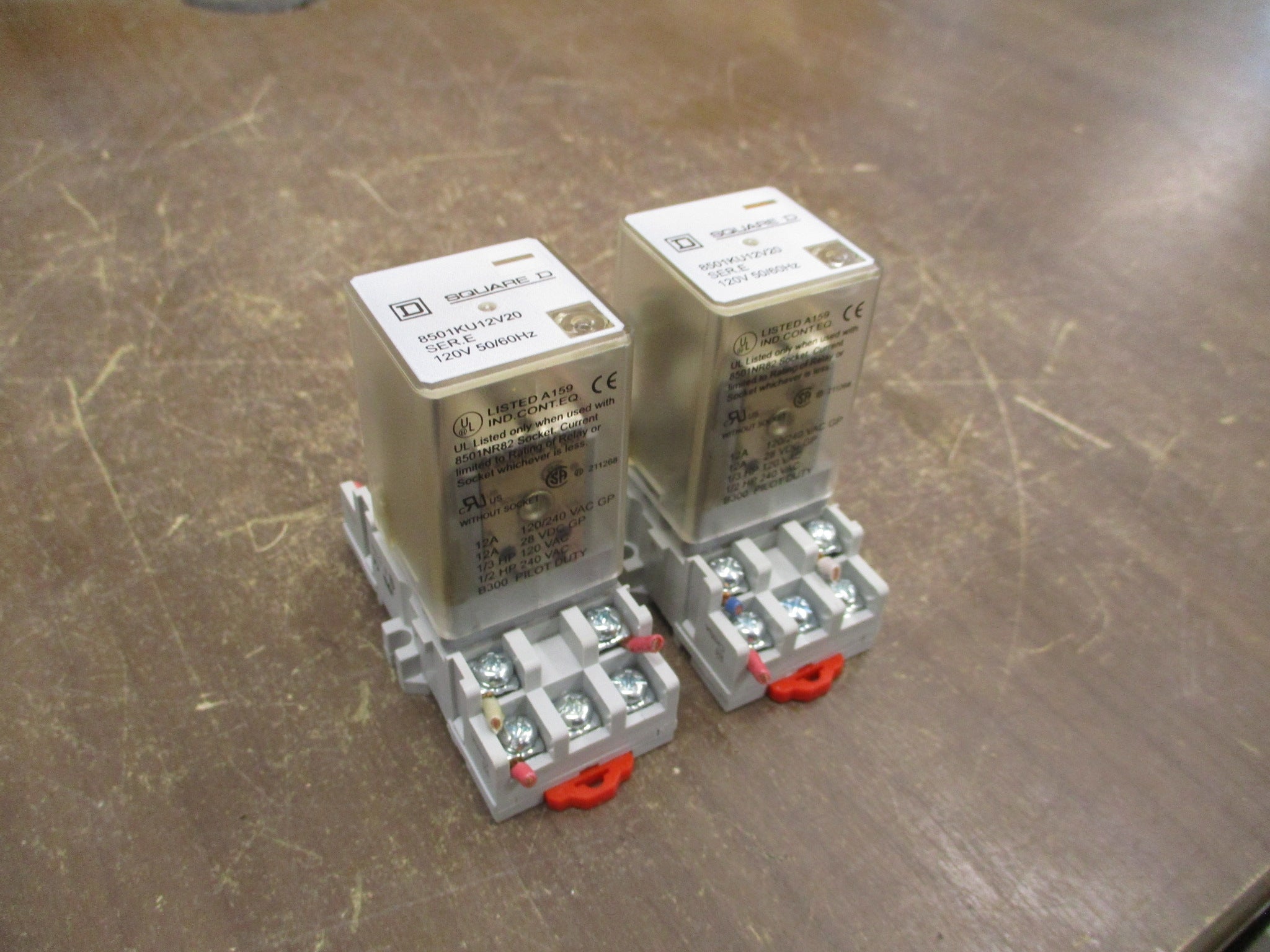 Square D Relay 8501KU12V20 Ser. E 120V Coil w/ Base *Lot of 2* Used