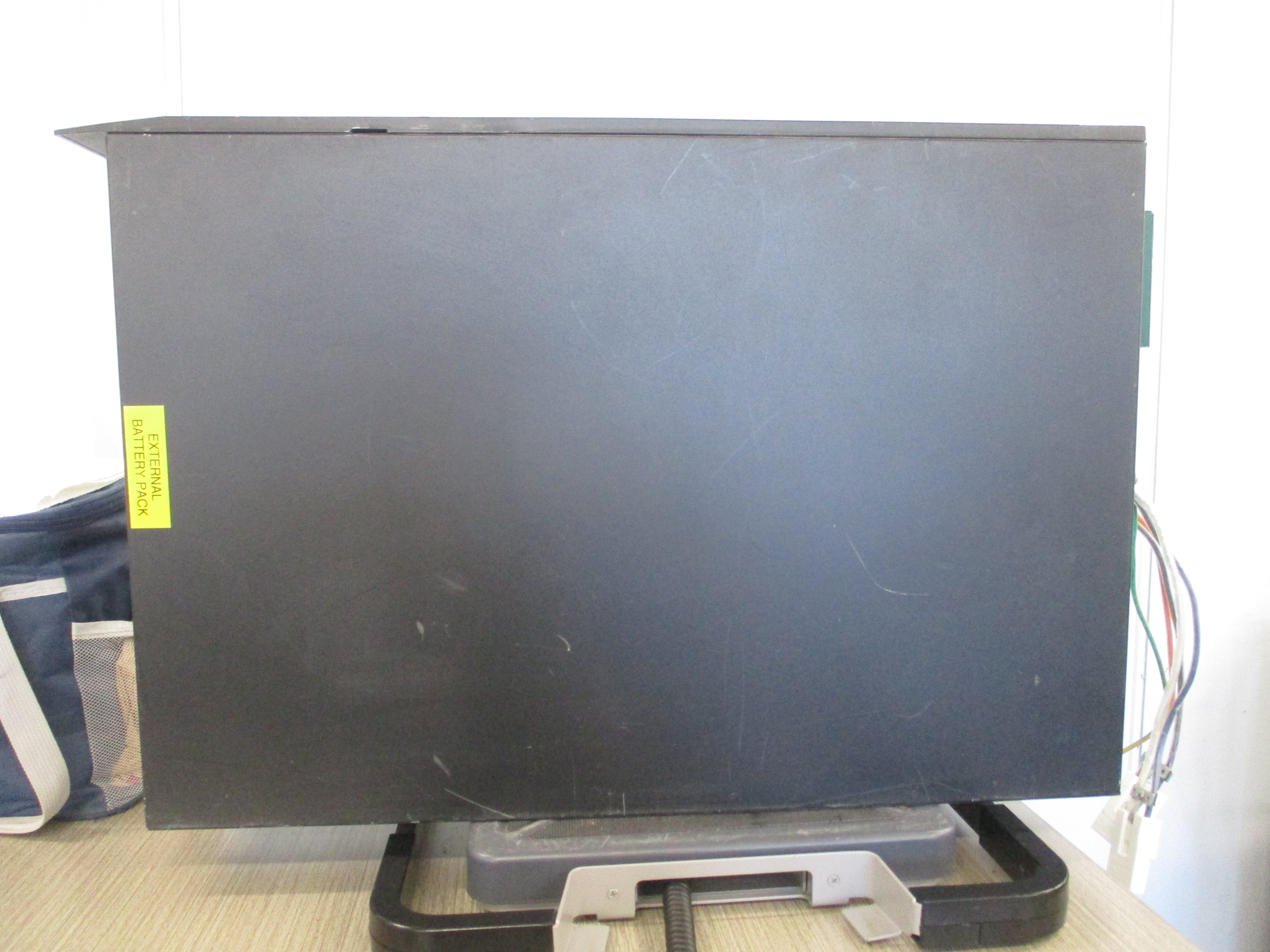 APC Battery Pack Unit SURT192XLBP Used
