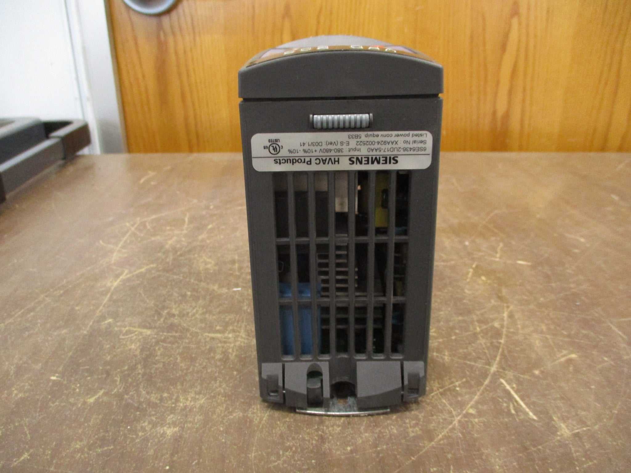 Siemens SED2-0.75/32X AC Drive 6SE6436-2UD17-5AA0 1HP 3Ph Used