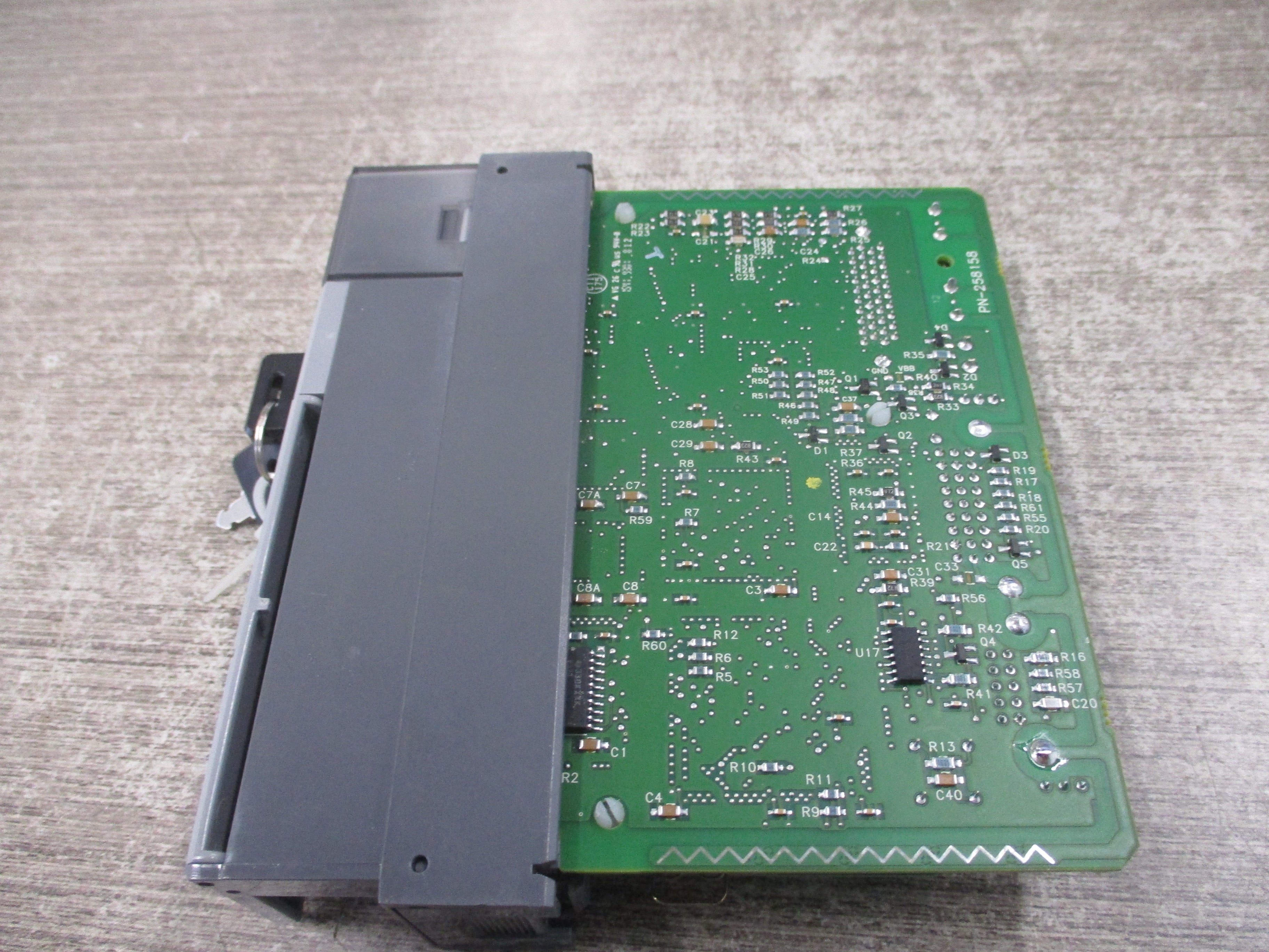 Allen-Bradley SLC 500 SLC 5/05 16K Controller 1747-L551 Ser. D OS: 1747-OS 501 Ser. C F/W.13 Used
